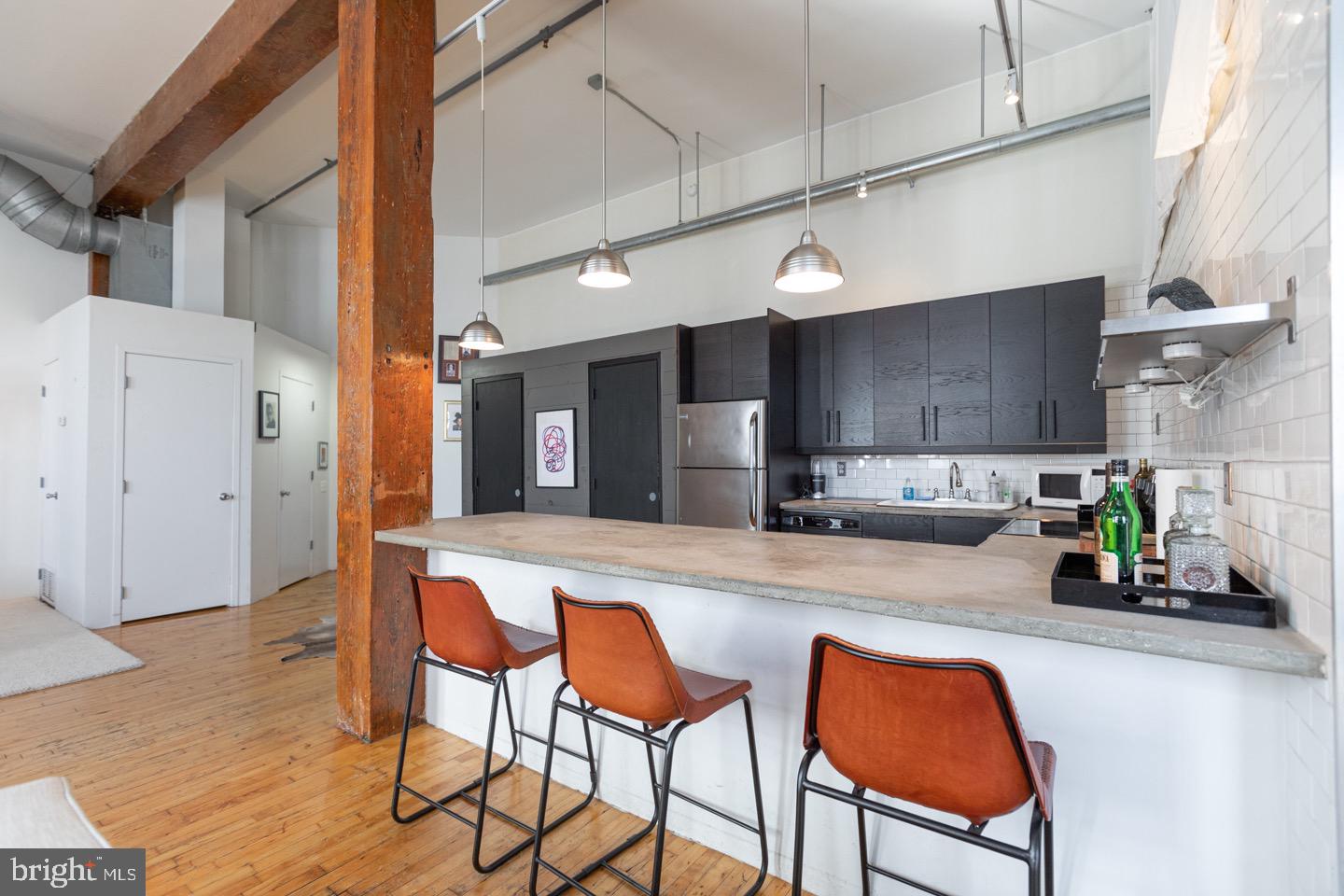 SPRING ARTS - Residential Lease