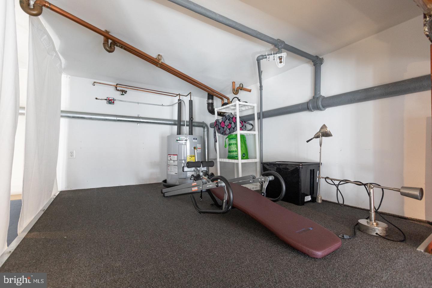 SPRING ARTS - Residential Lease