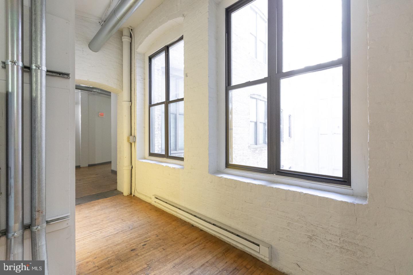 SPRING ARTS - Residential Lease