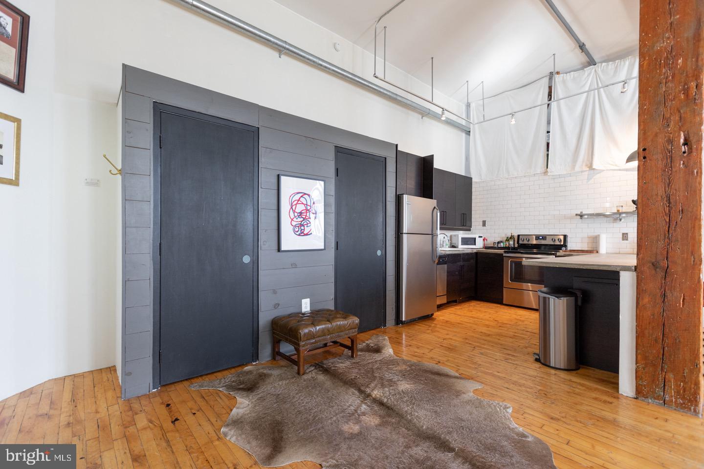 SPRING ARTS - Residential Lease