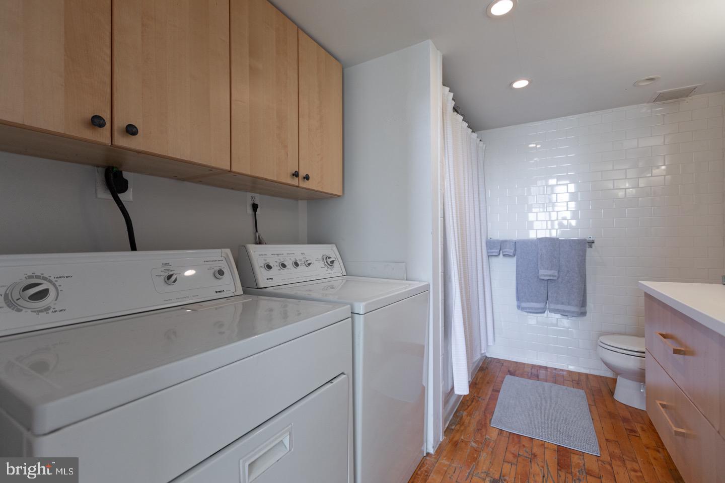 SPRING ARTS - Residential Lease