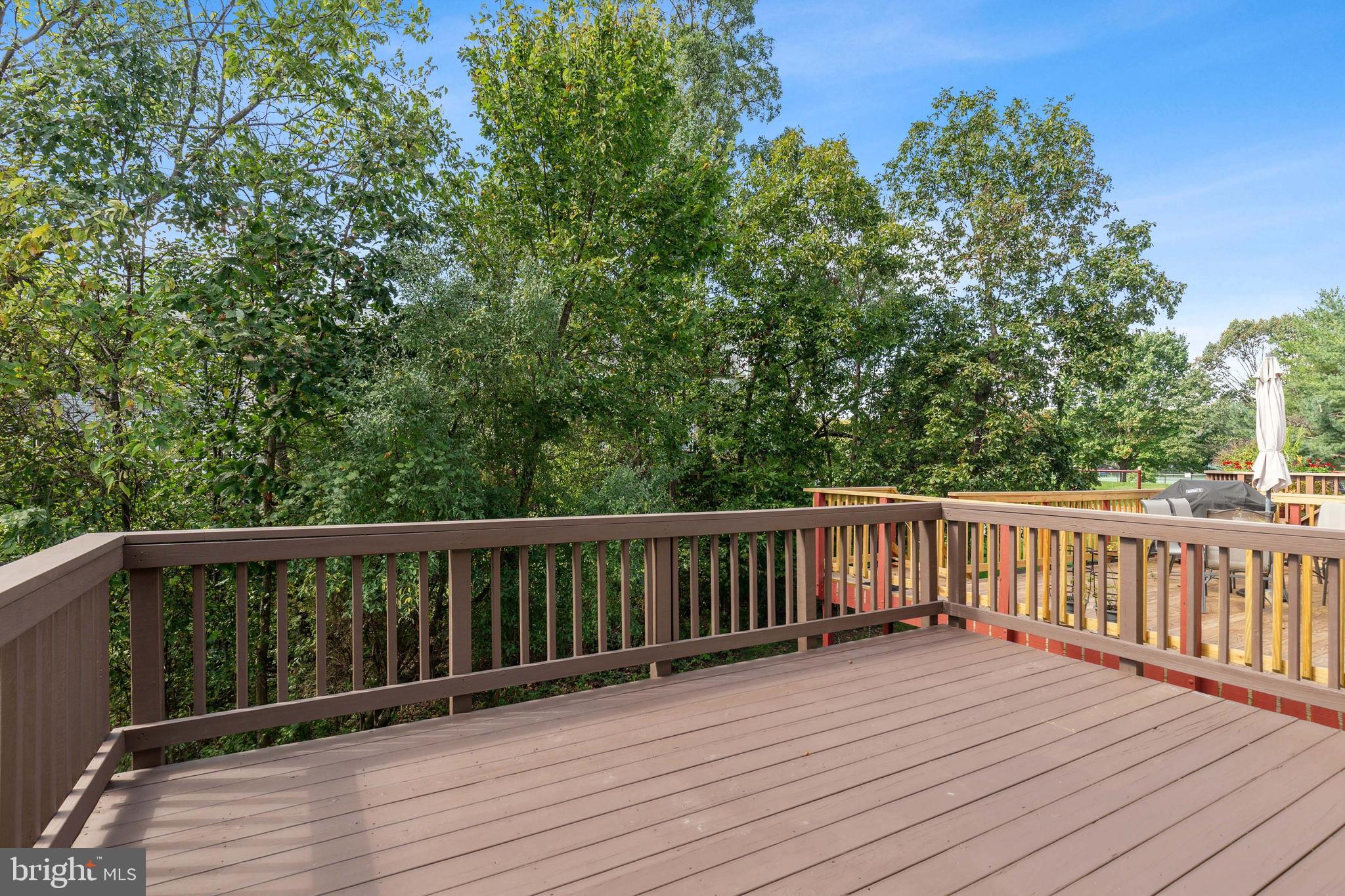 COURTS OF ASHBURN - Residential