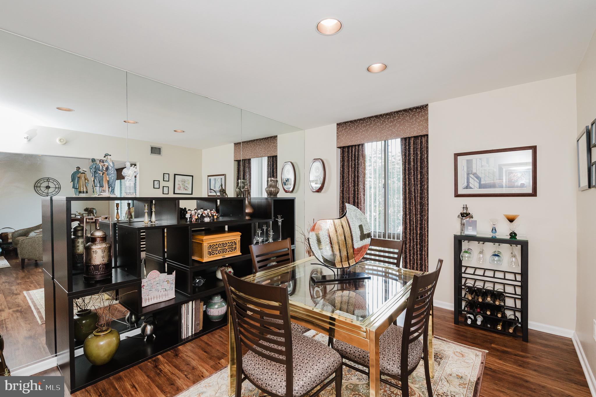7 SLADE AVENUE 210
