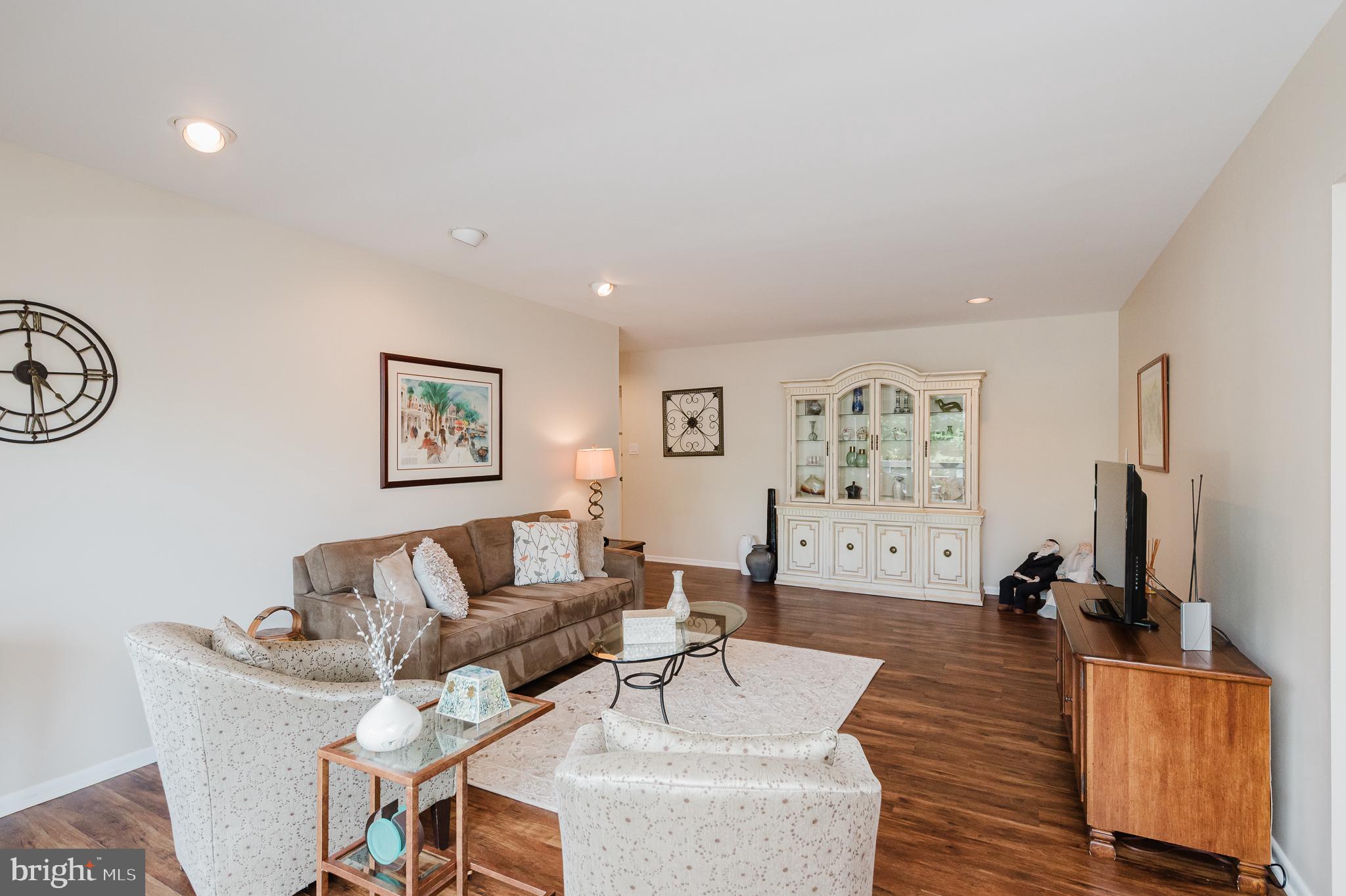 7 SLADE AVENUE 210
