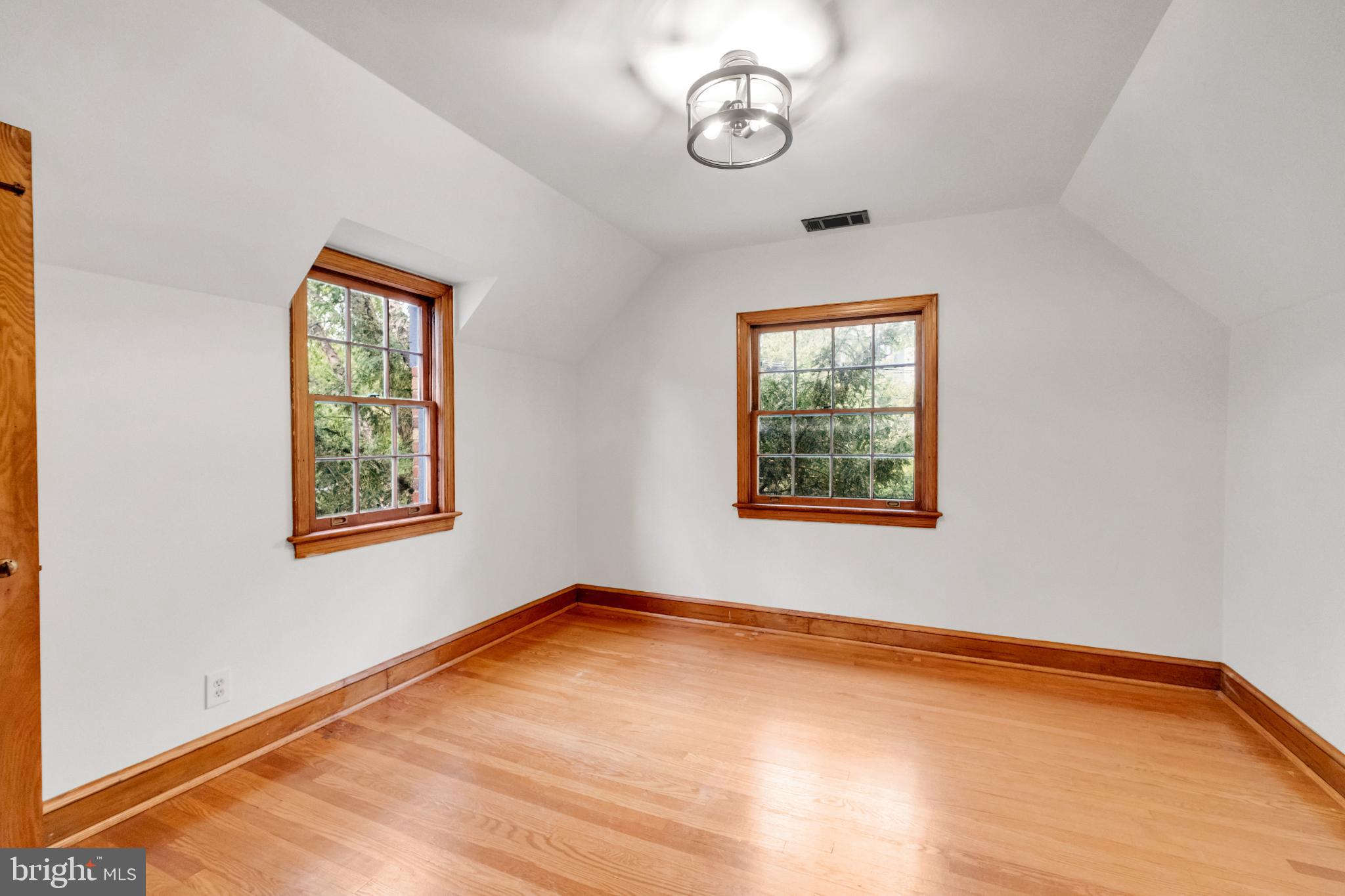 AMERICAN UNIVERSITY PARK - Residential