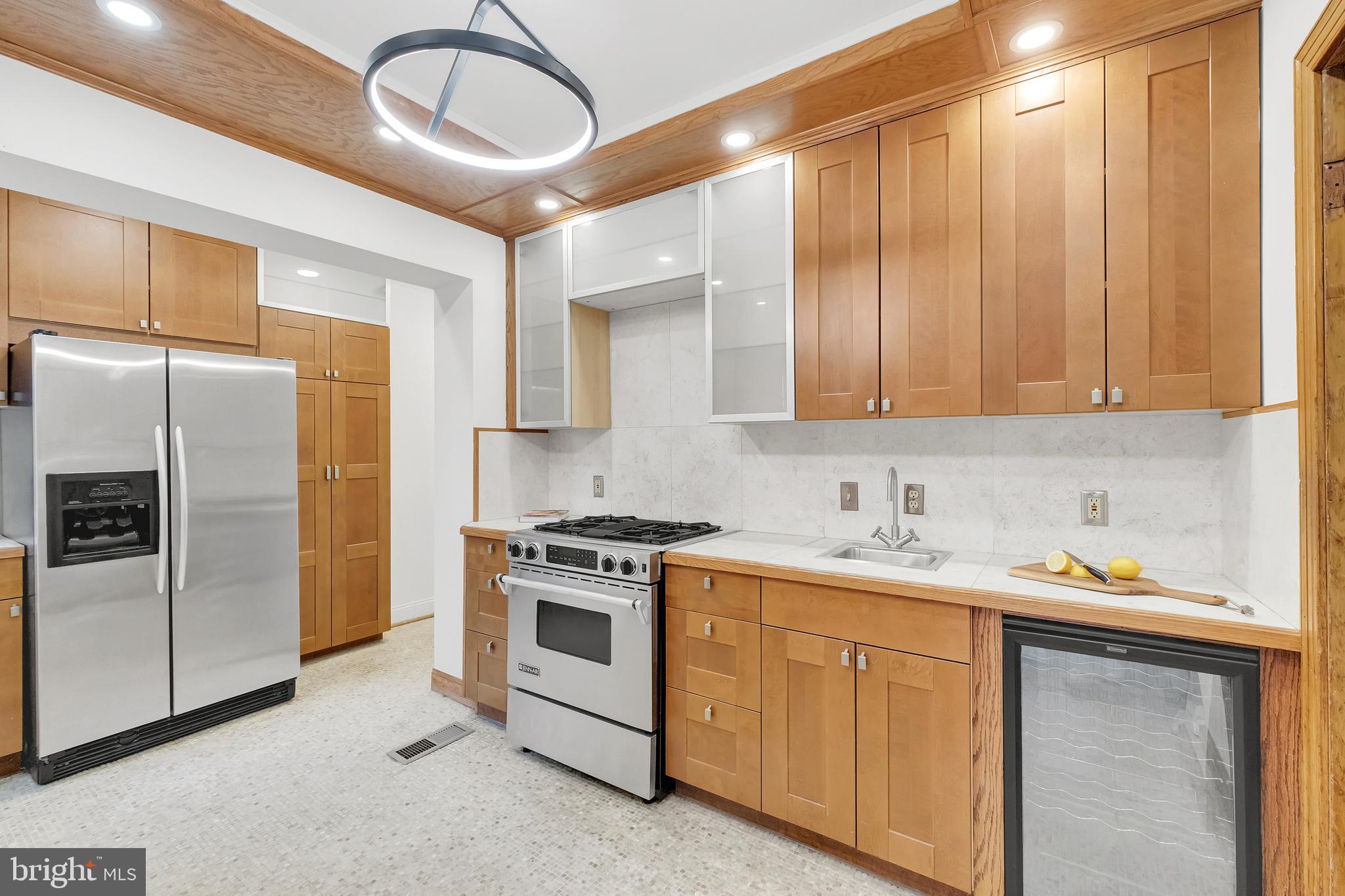 AMERICAN UNIVERSITY PARK - Residential