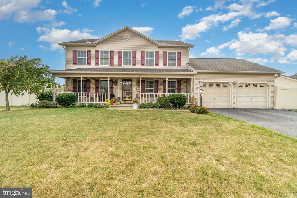 Photo of 6355 Chatham Glenn Way N, HARRISBURG, PA 17111 (MLS # PADA2049294)