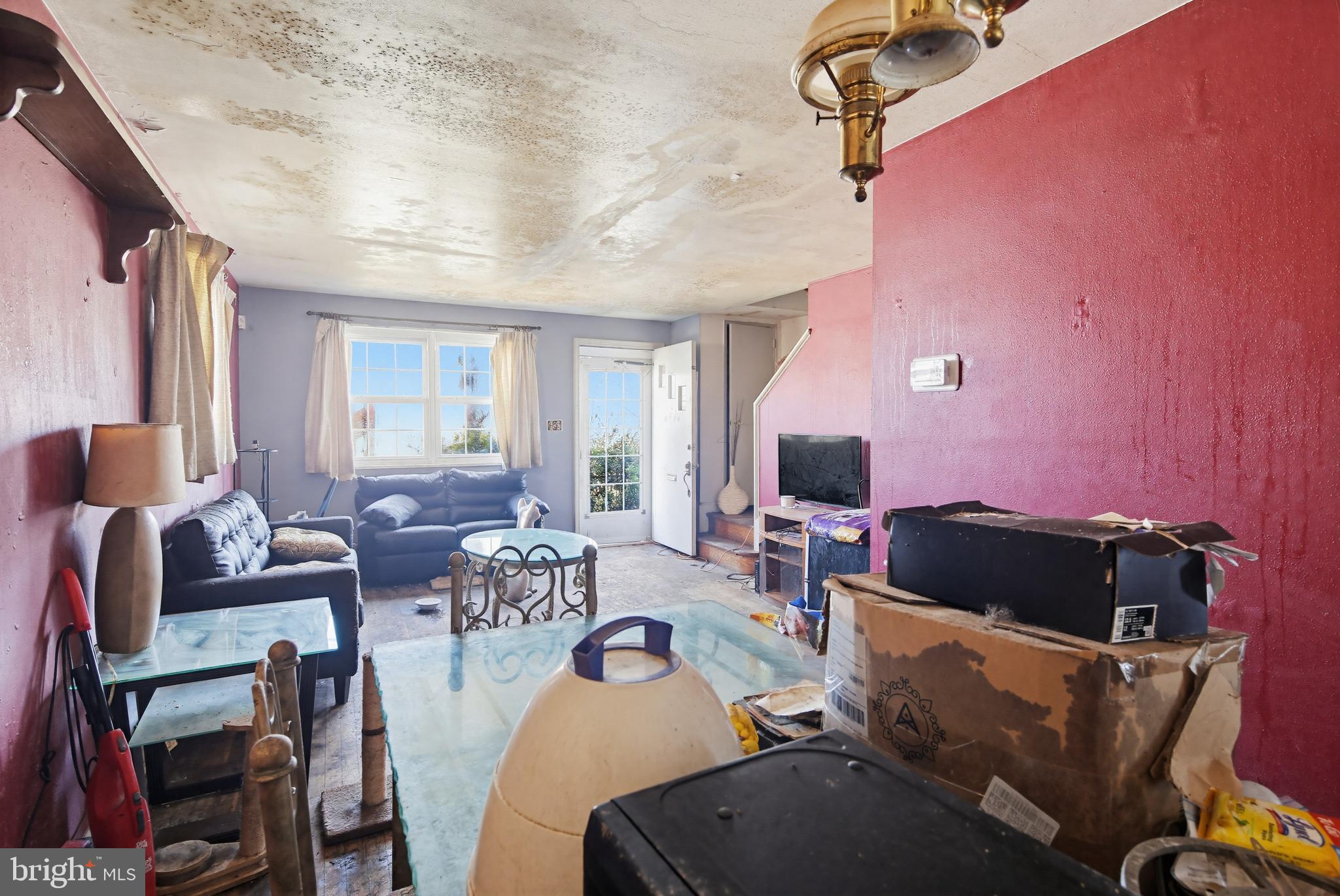 WOOD MANOR - Residential