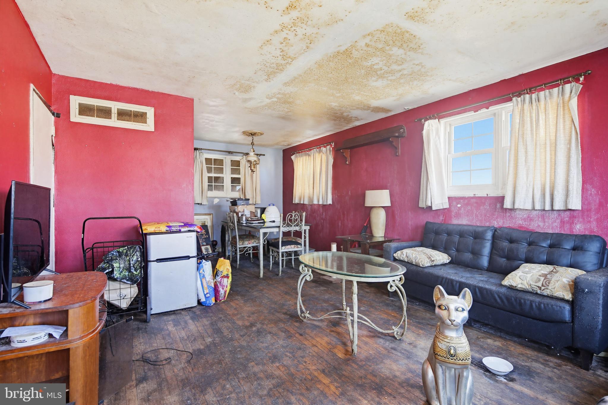 WOOD MANOR - Residential