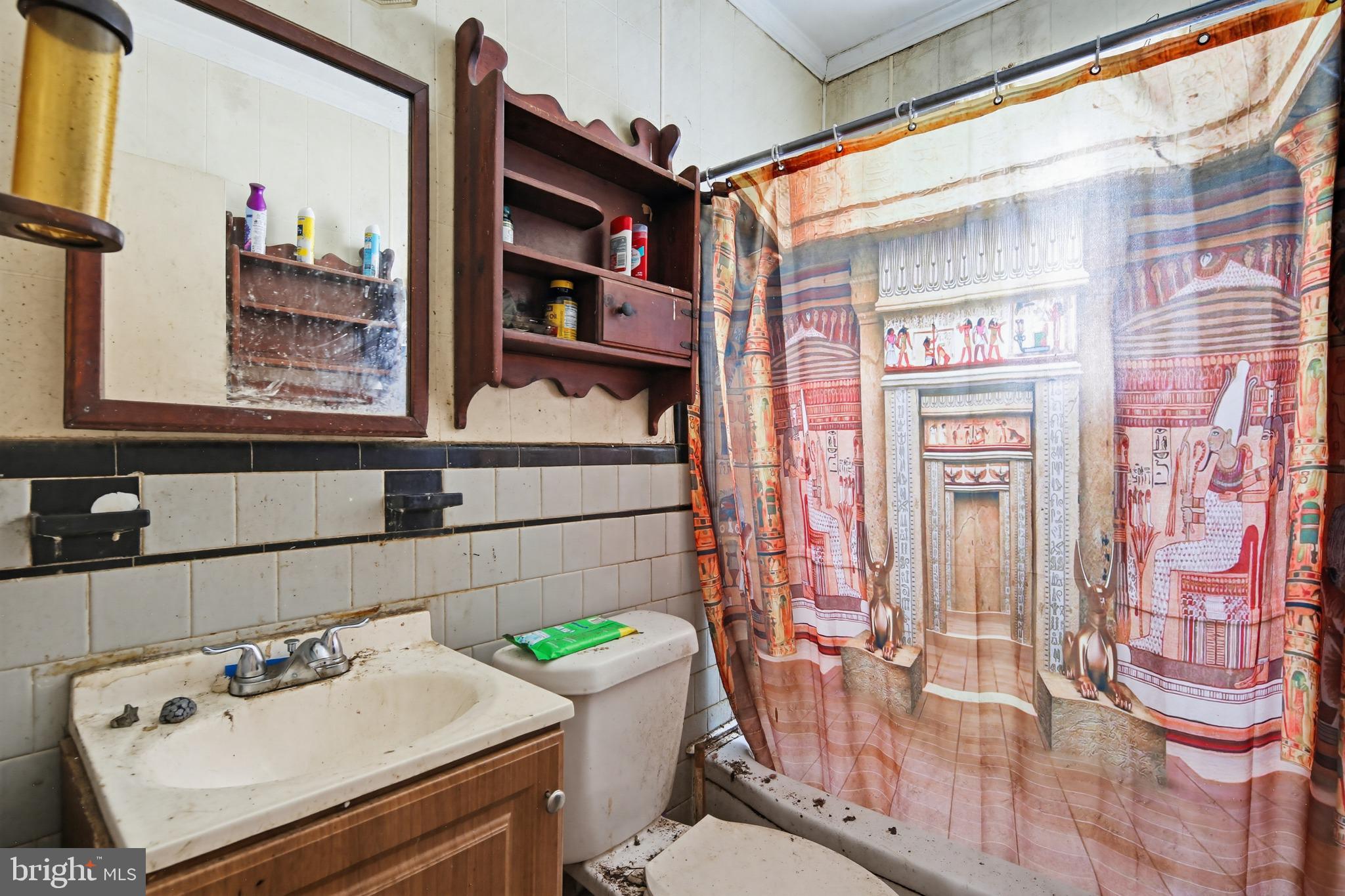 WOOD MANOR - Residential