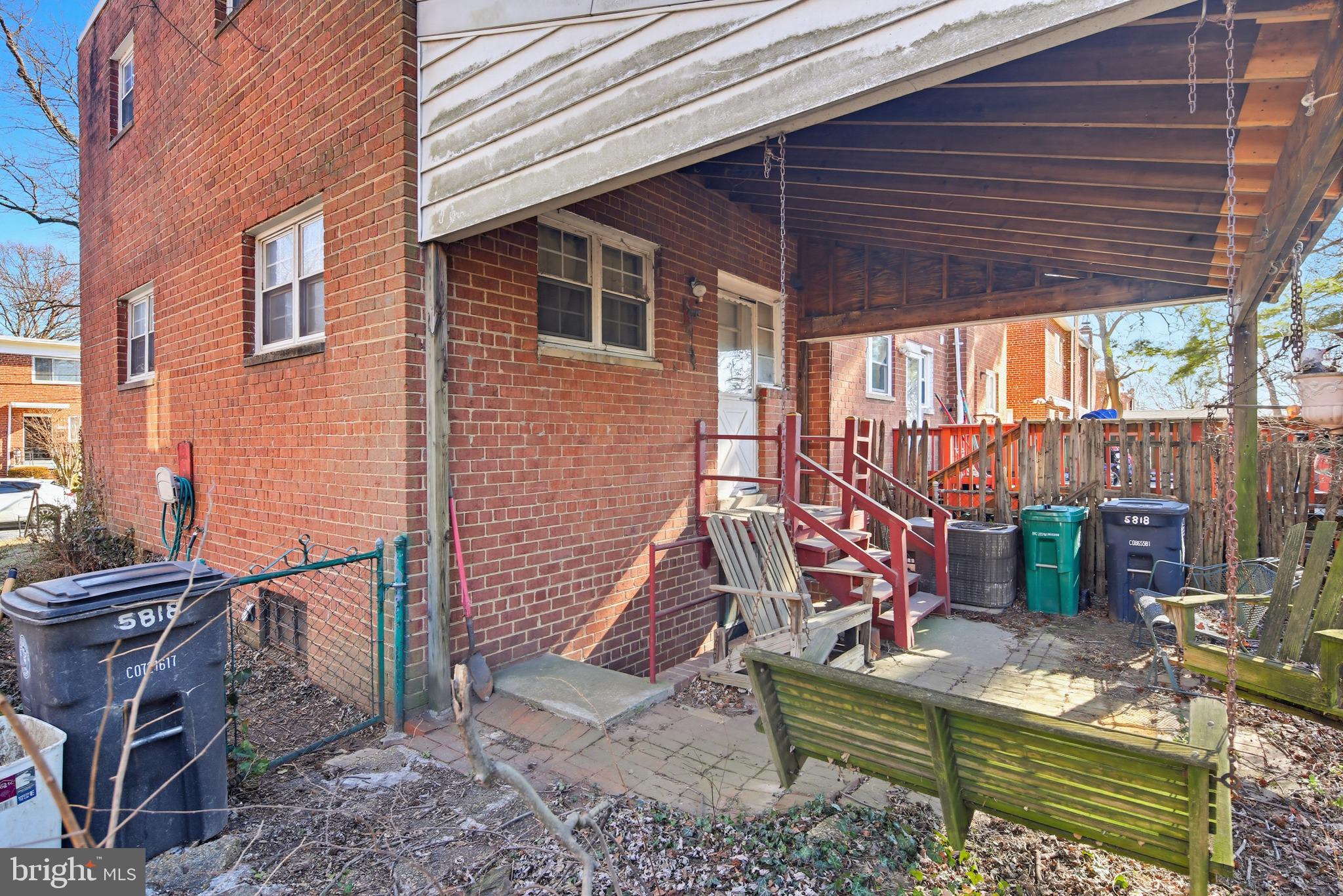 WOOD MANOR - Residential