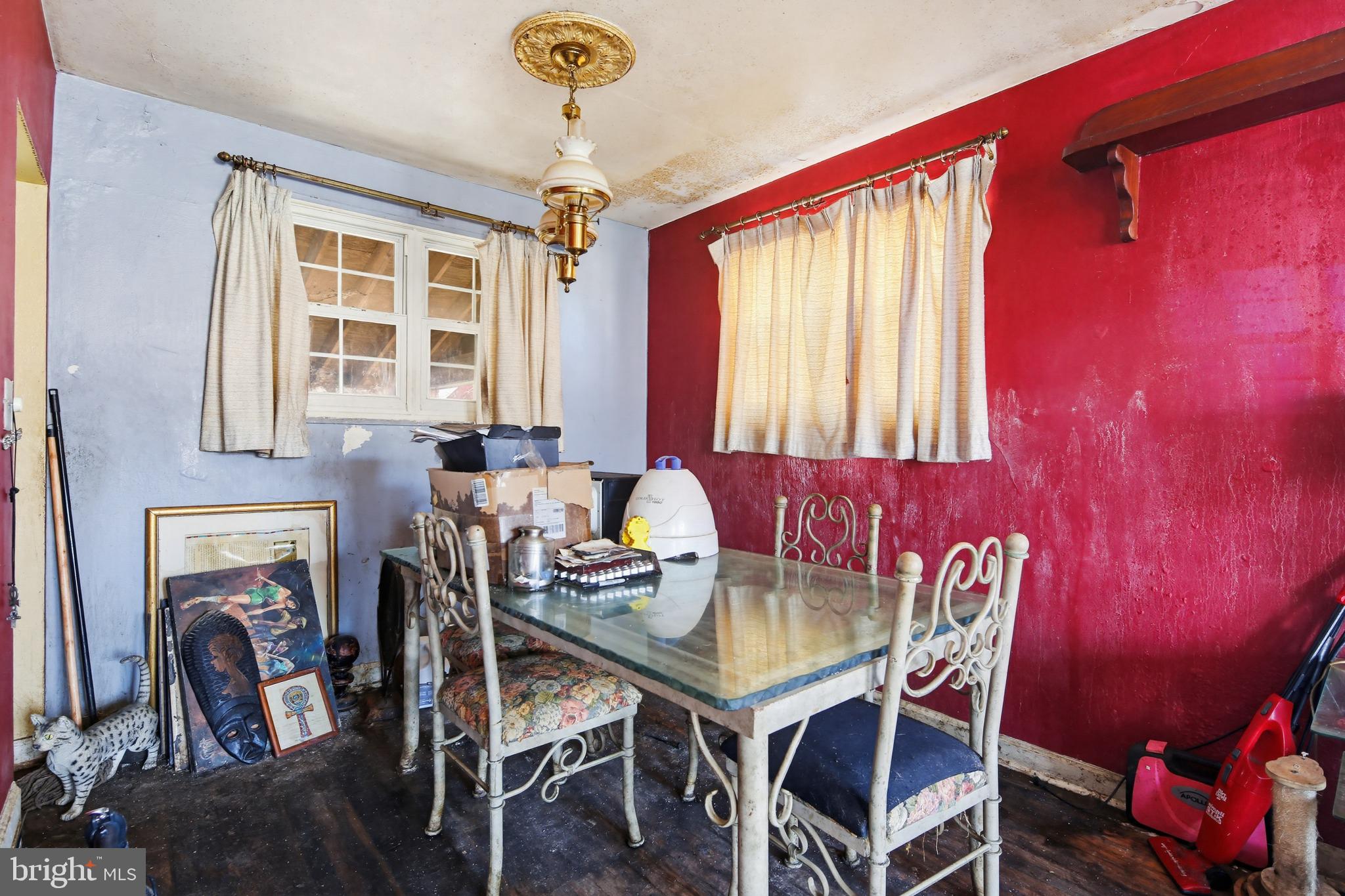 WOOD MANOR - Residential