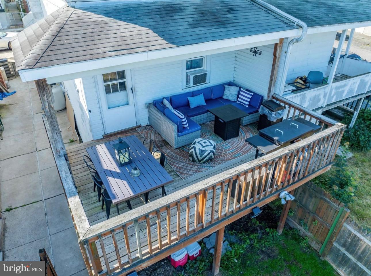 NEW MINERSVILLE - Residential