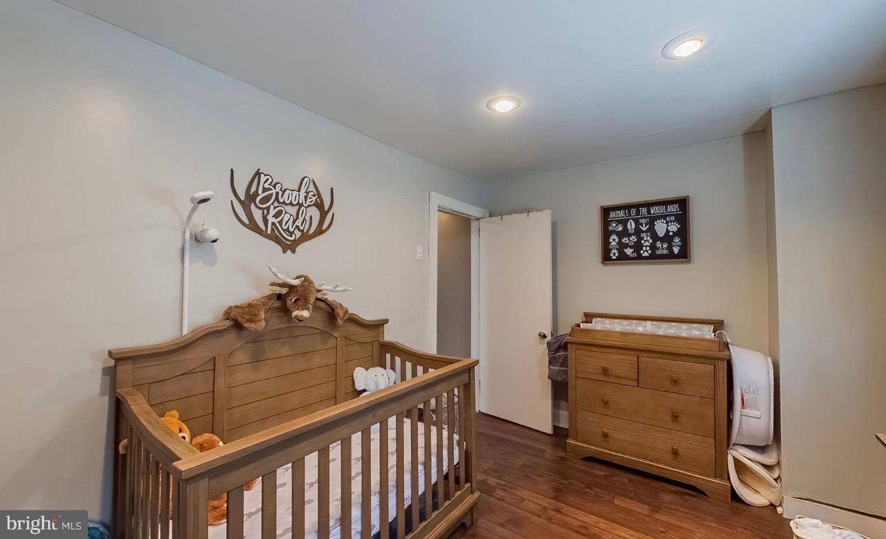 NEW MINERSVILLE - Residential