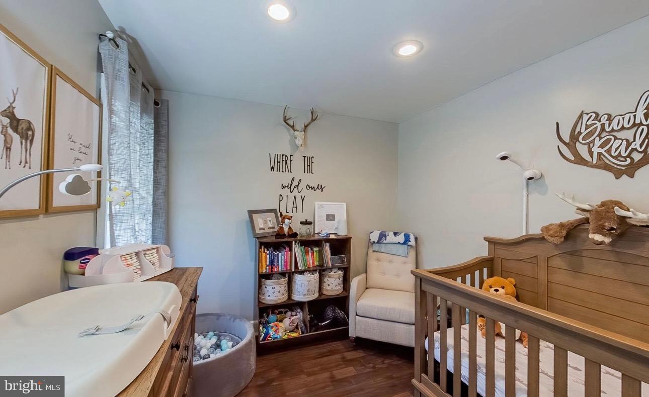 NEW MINERSVILLE - Residential