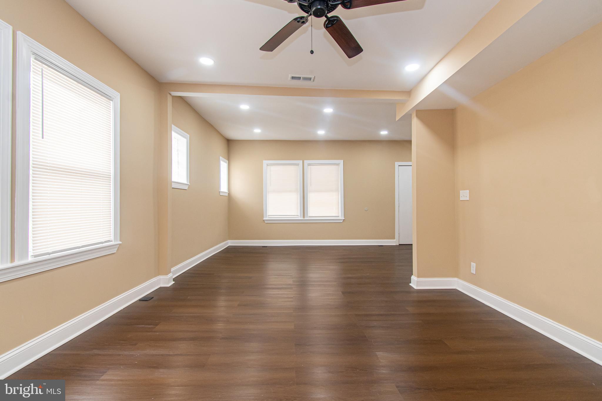 DORCHESTER - Residential Lease