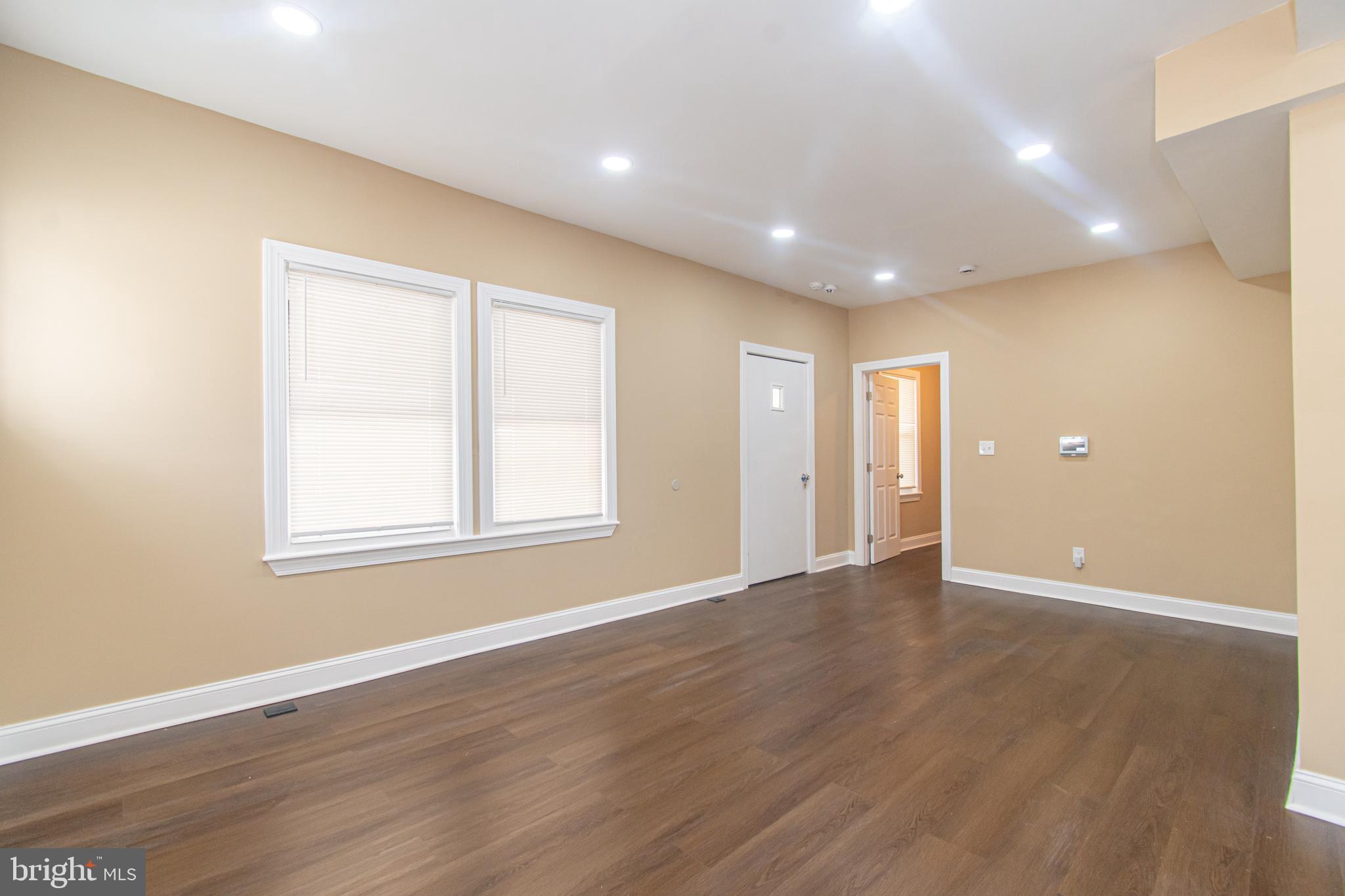 DORCHESTER - Residential Lease