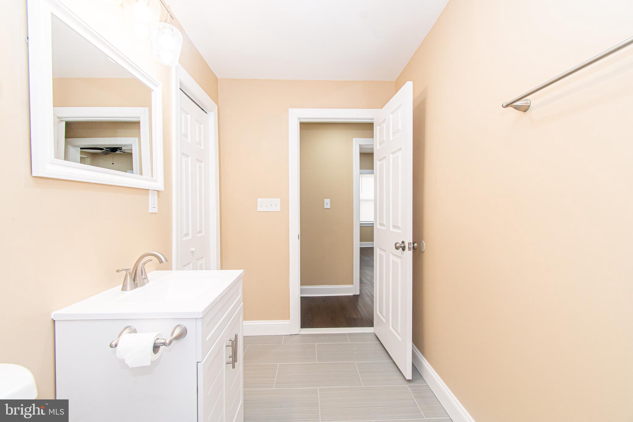 DORCHESTER - Residential Lease