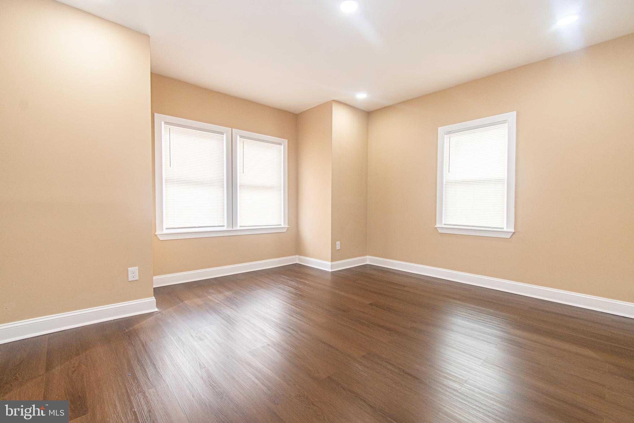 DORCHESTER - Residential Lease