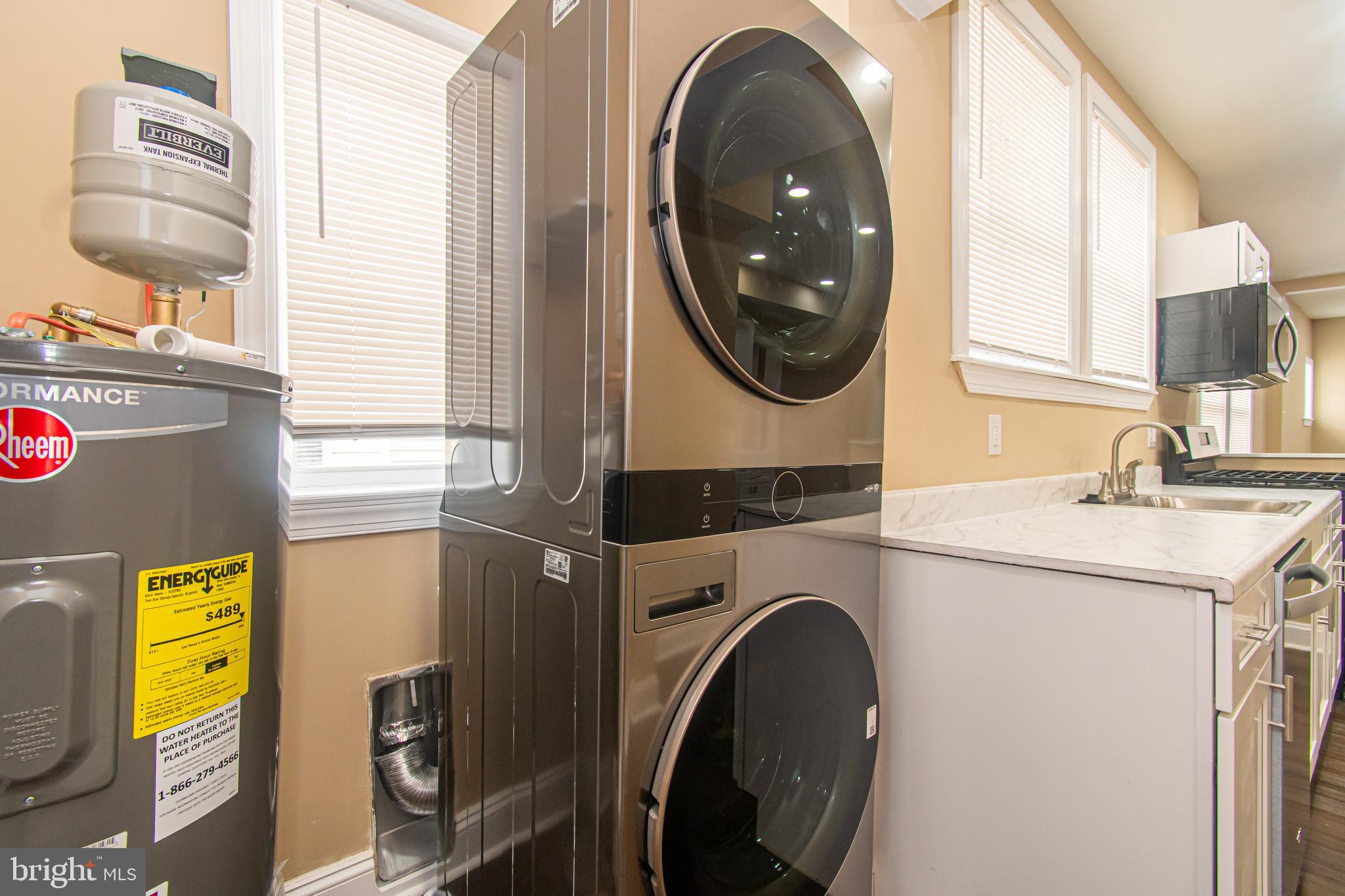 DORCHESTER - Residential Lease