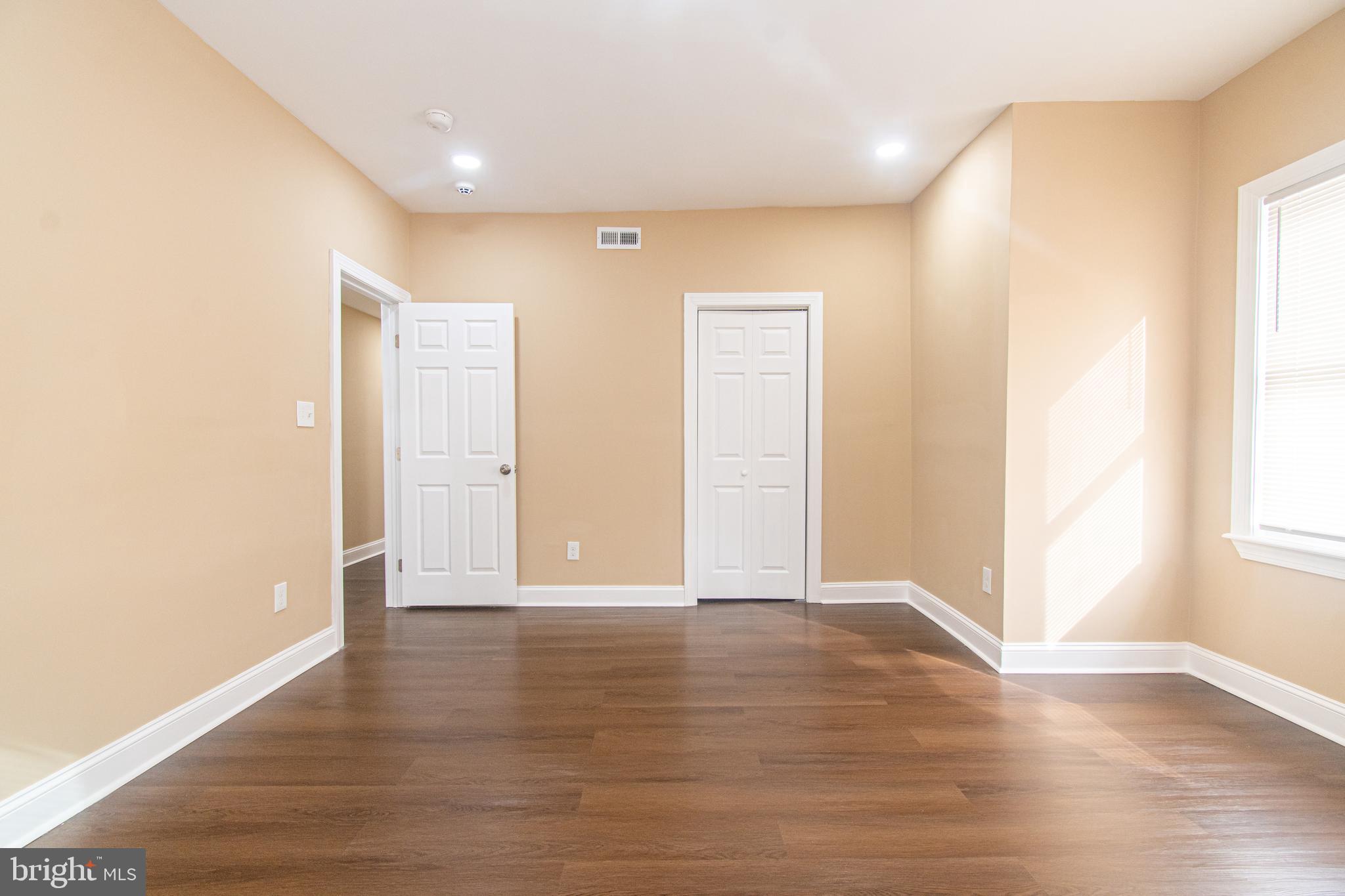 DORCHESTER - Residential Lease