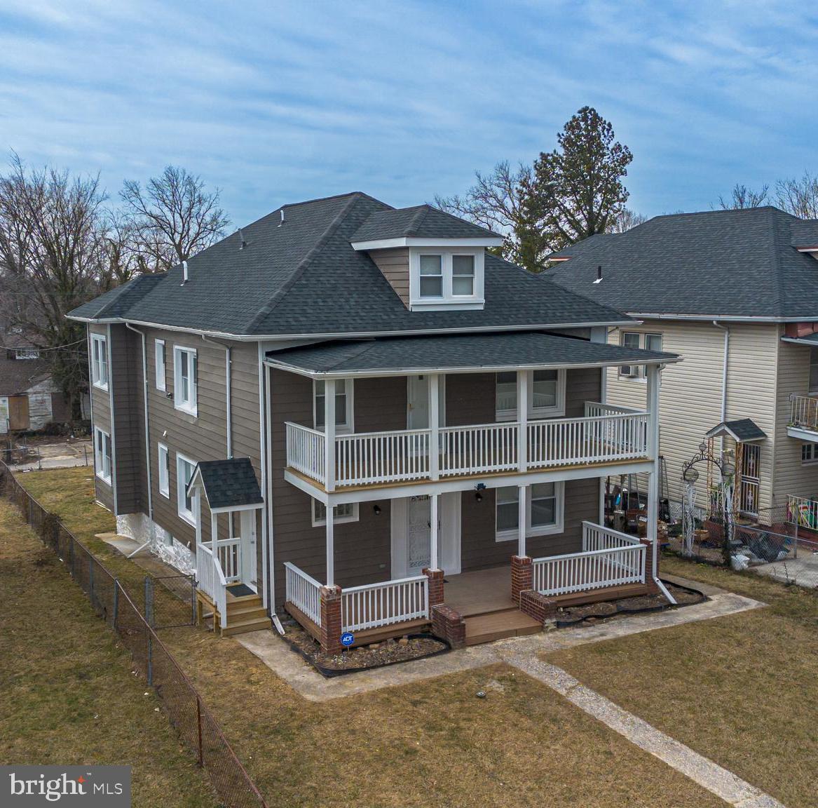 DORCHESTER - Residential Lease