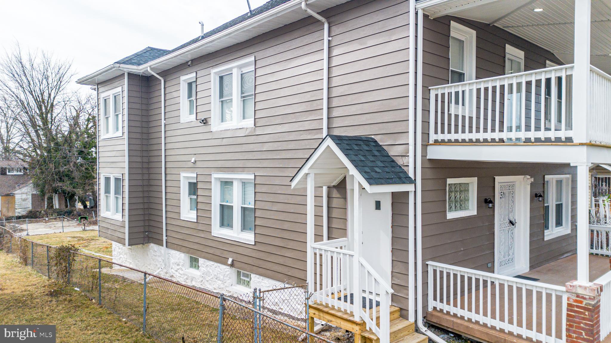 DORCHESTER - Residential Lease