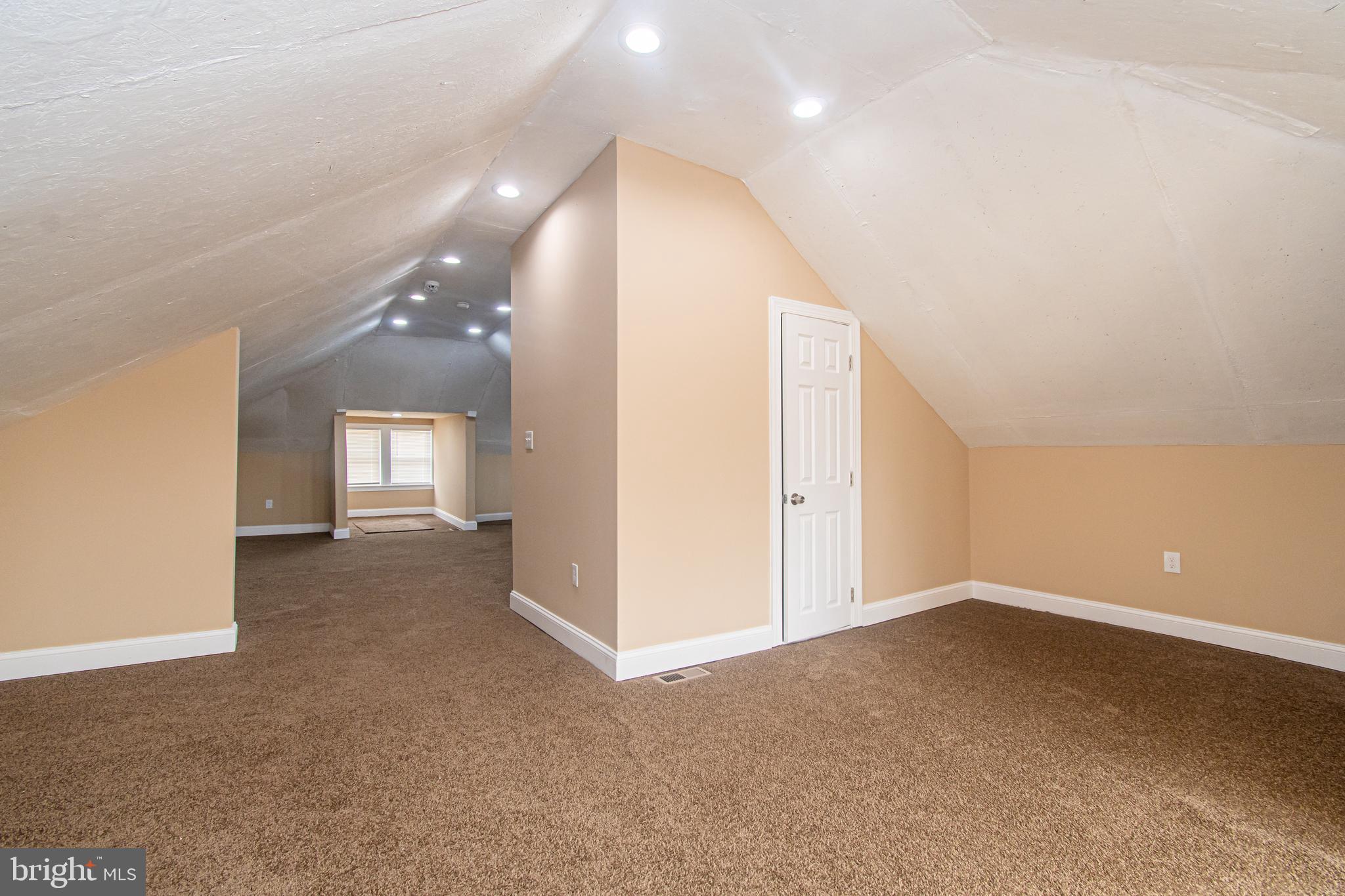 DORCHESTER - Residential Lease