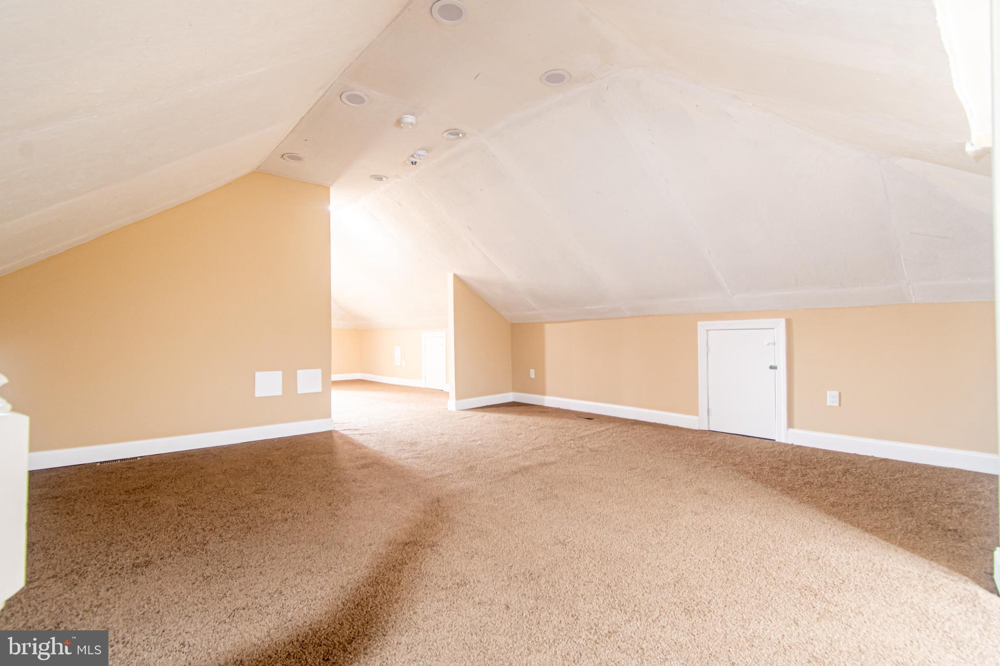 DORCHESTER - Residential Lease