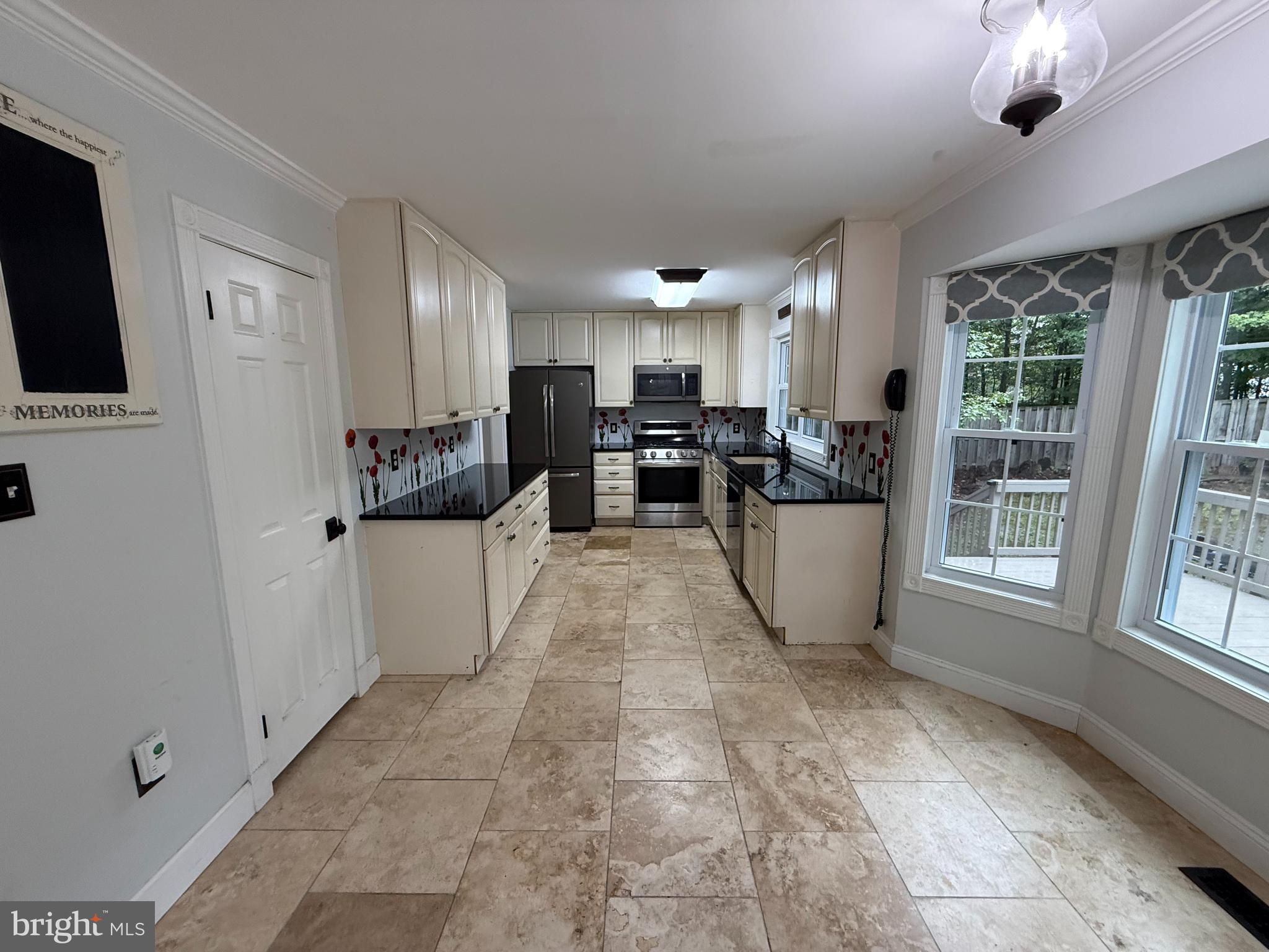 3578 VERONICA LANE