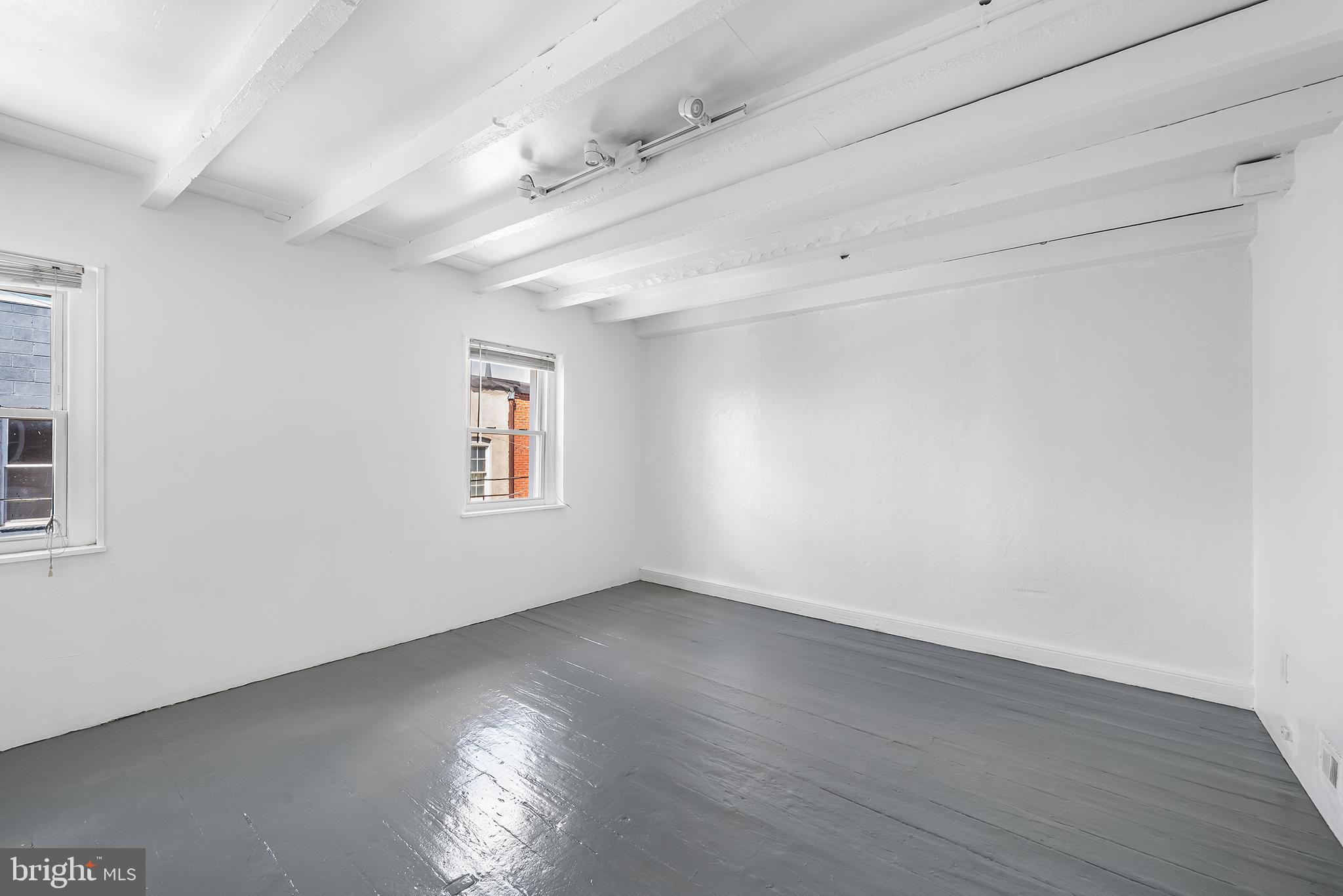 OLDE KENSINGTON - Residential Lease