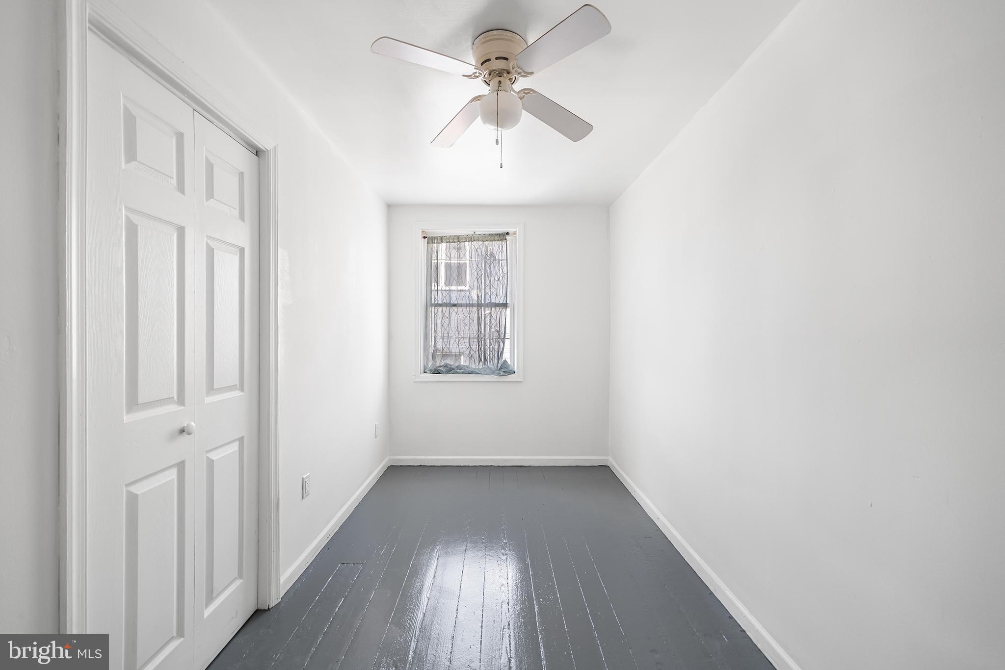 OLDE KENSINGTON - Residential Lease