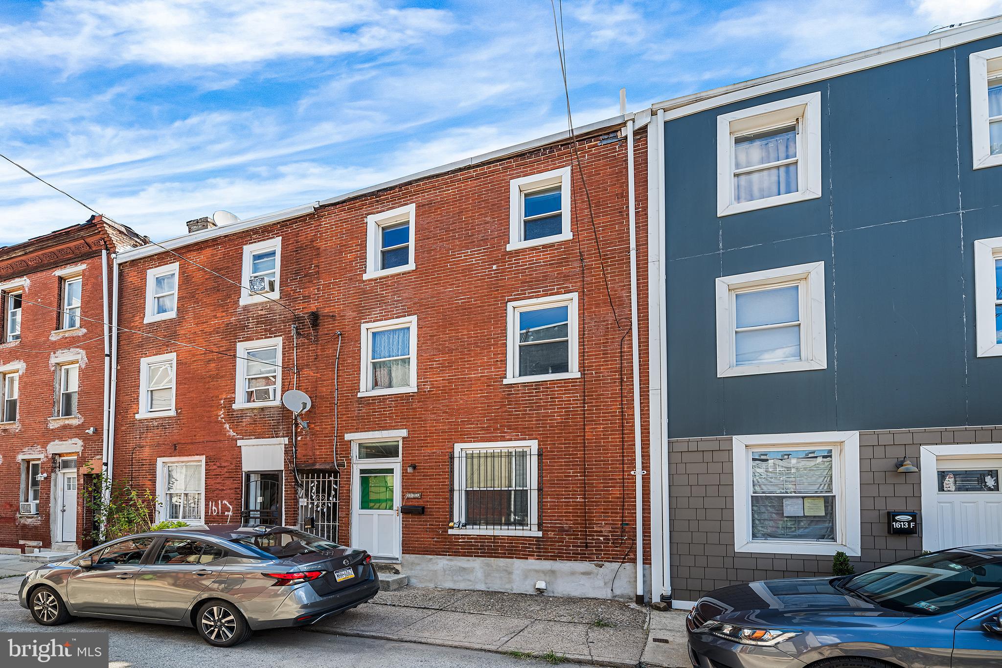 OLDE KENSINGTON - Residential Lease