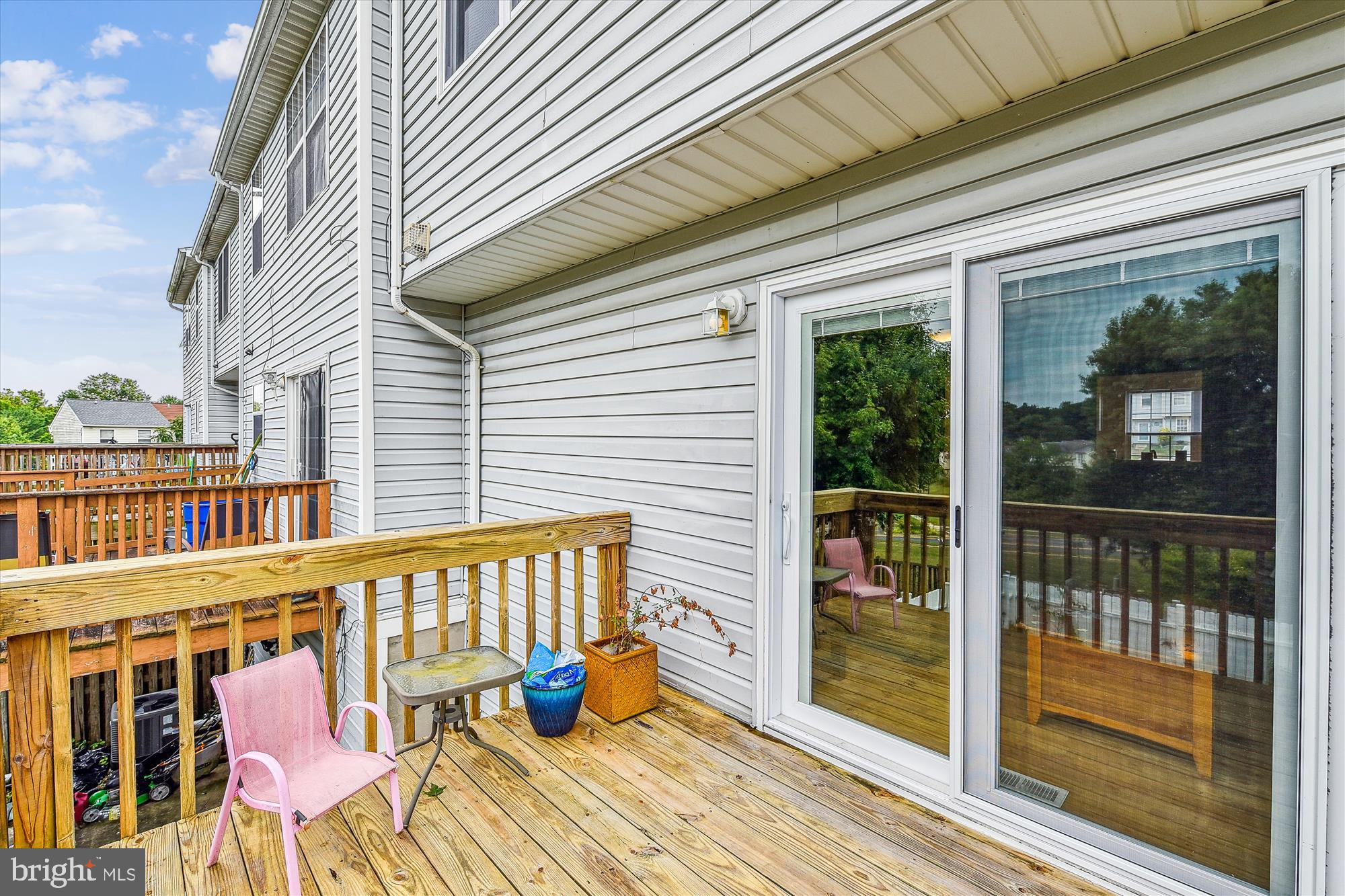 WOODBRIDGE CENTER - Residential