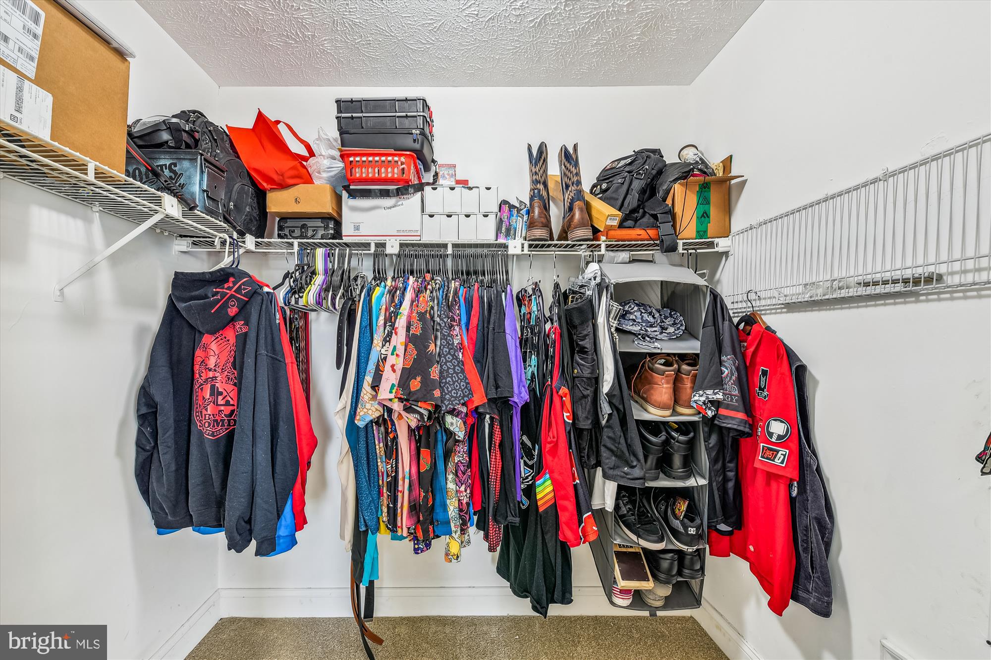 WOODBRIDGE CENTER - Residential