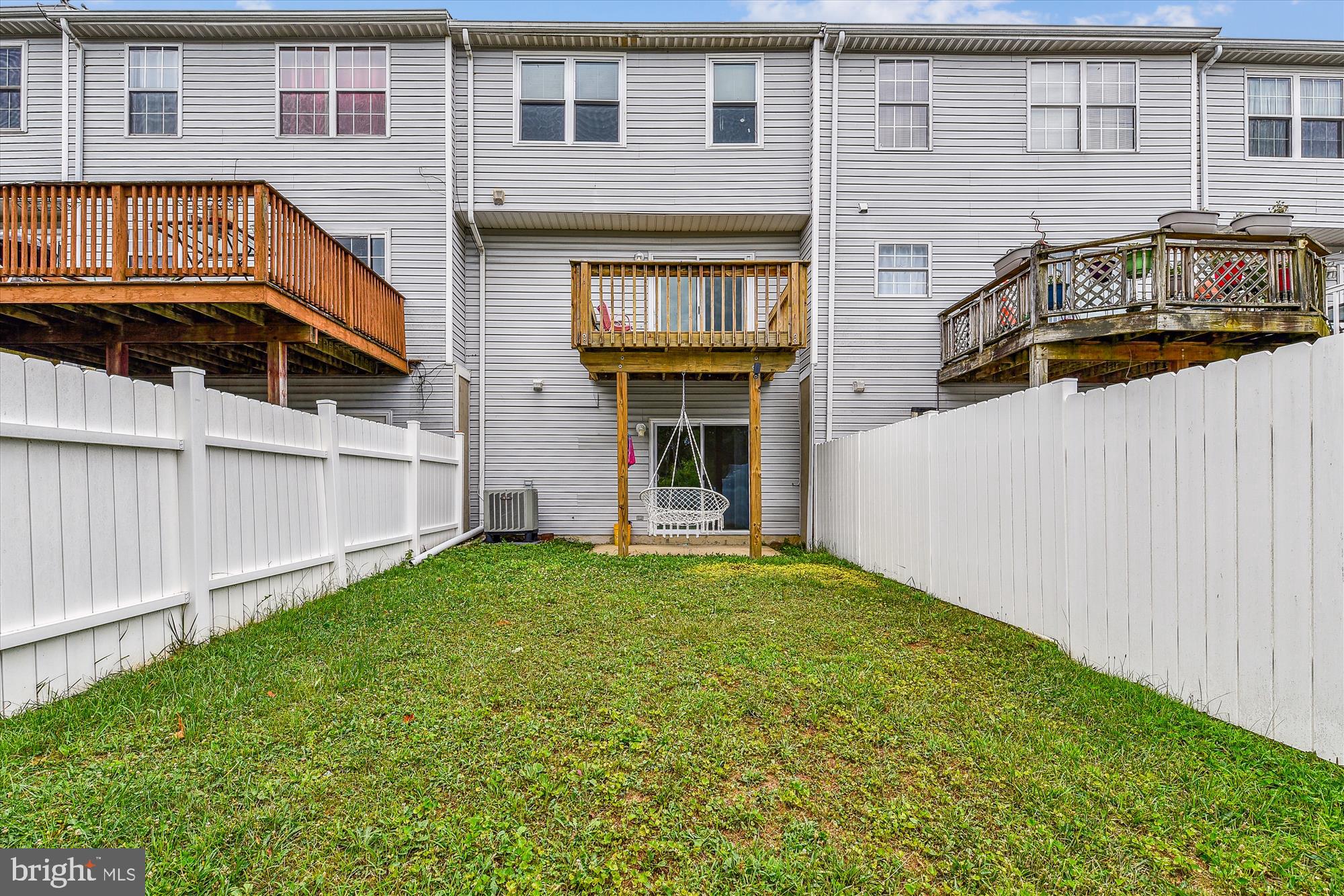 WOODBRIDGE CENTER - Residential