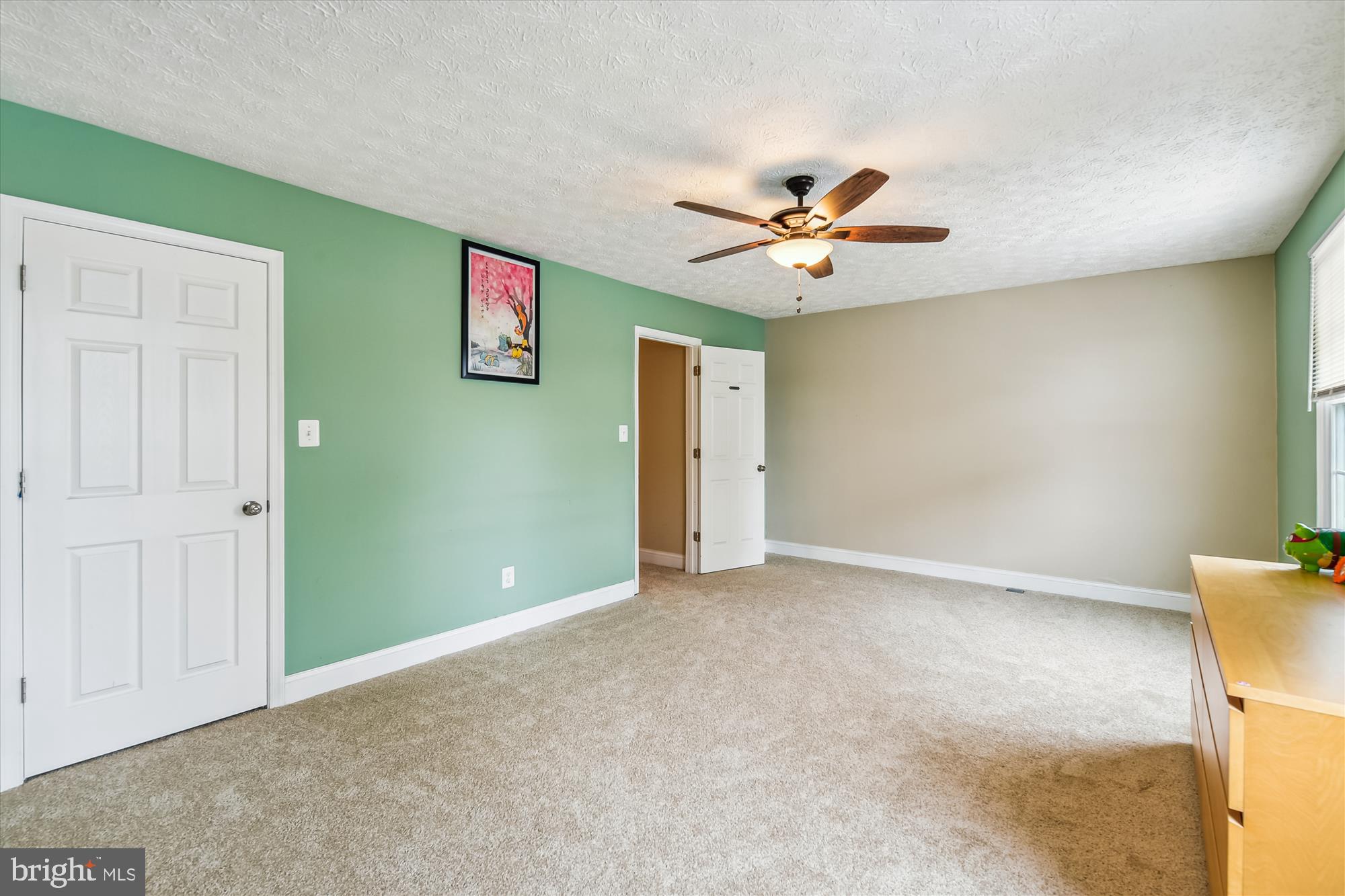 WOODBRIDGE CENTER - Residential