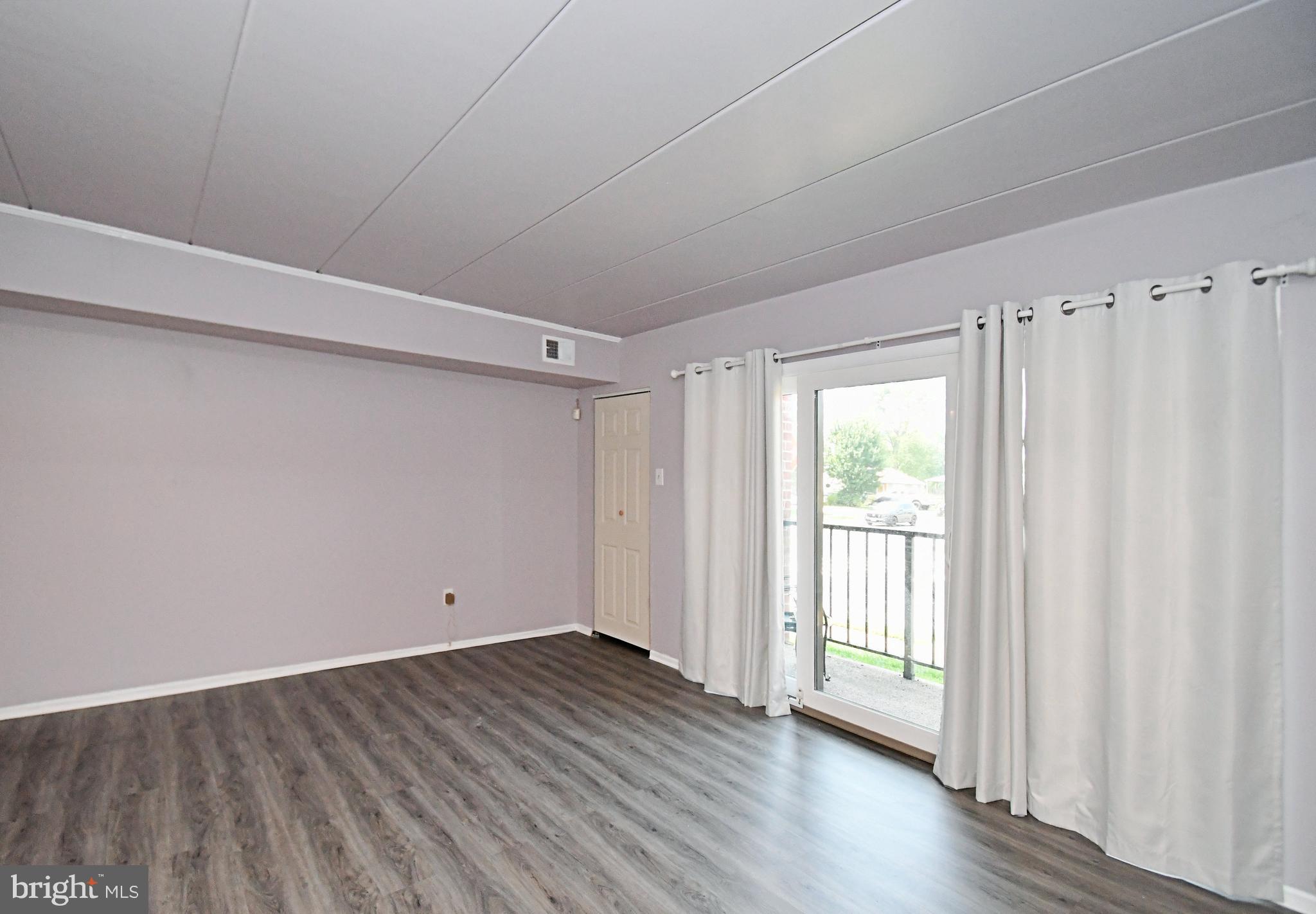 BUSTLETON - Residential