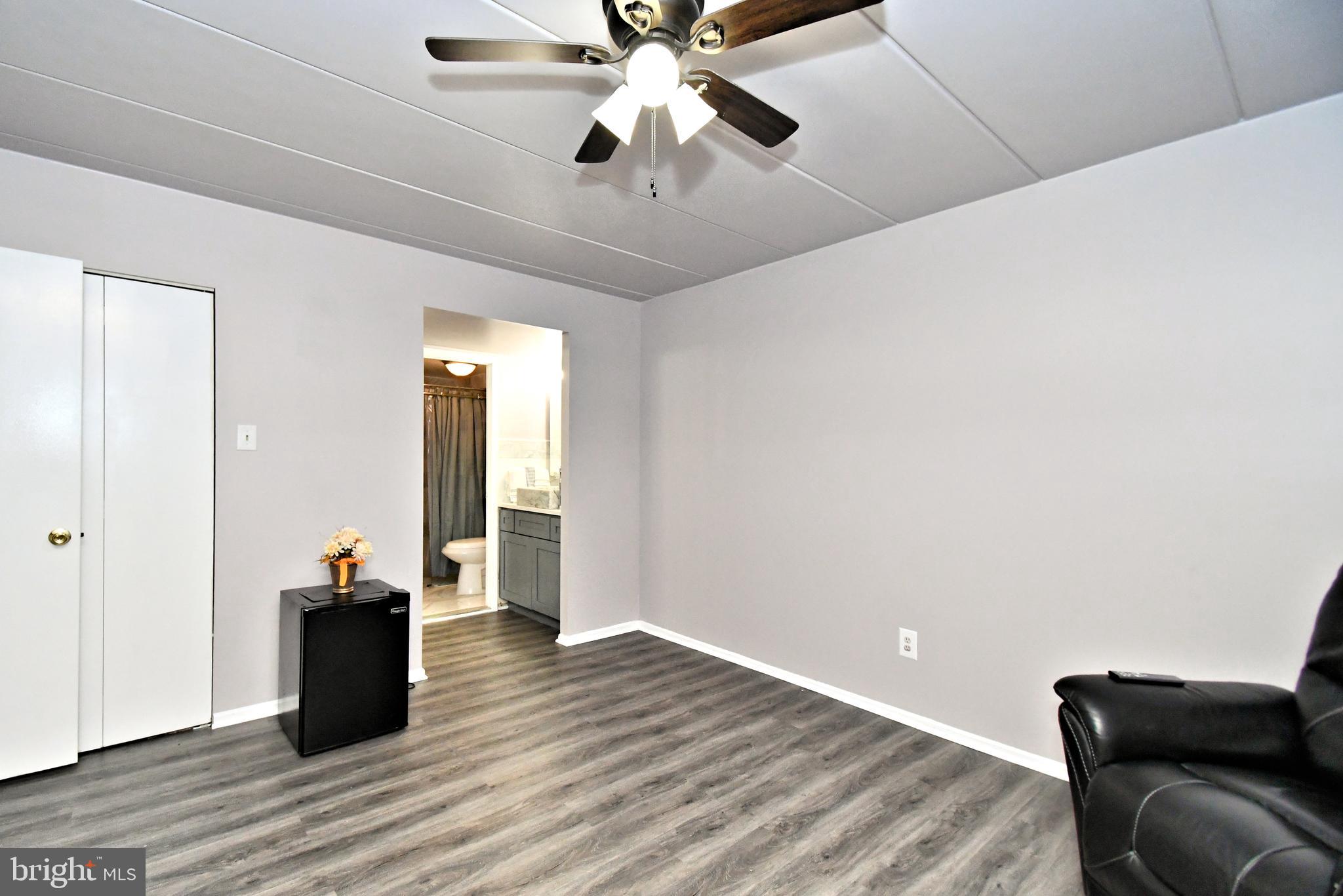 BUSTLETON - Residential