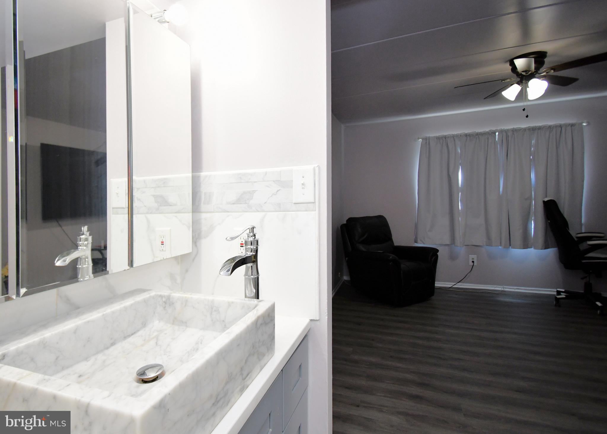 BUSTLETON - Residential