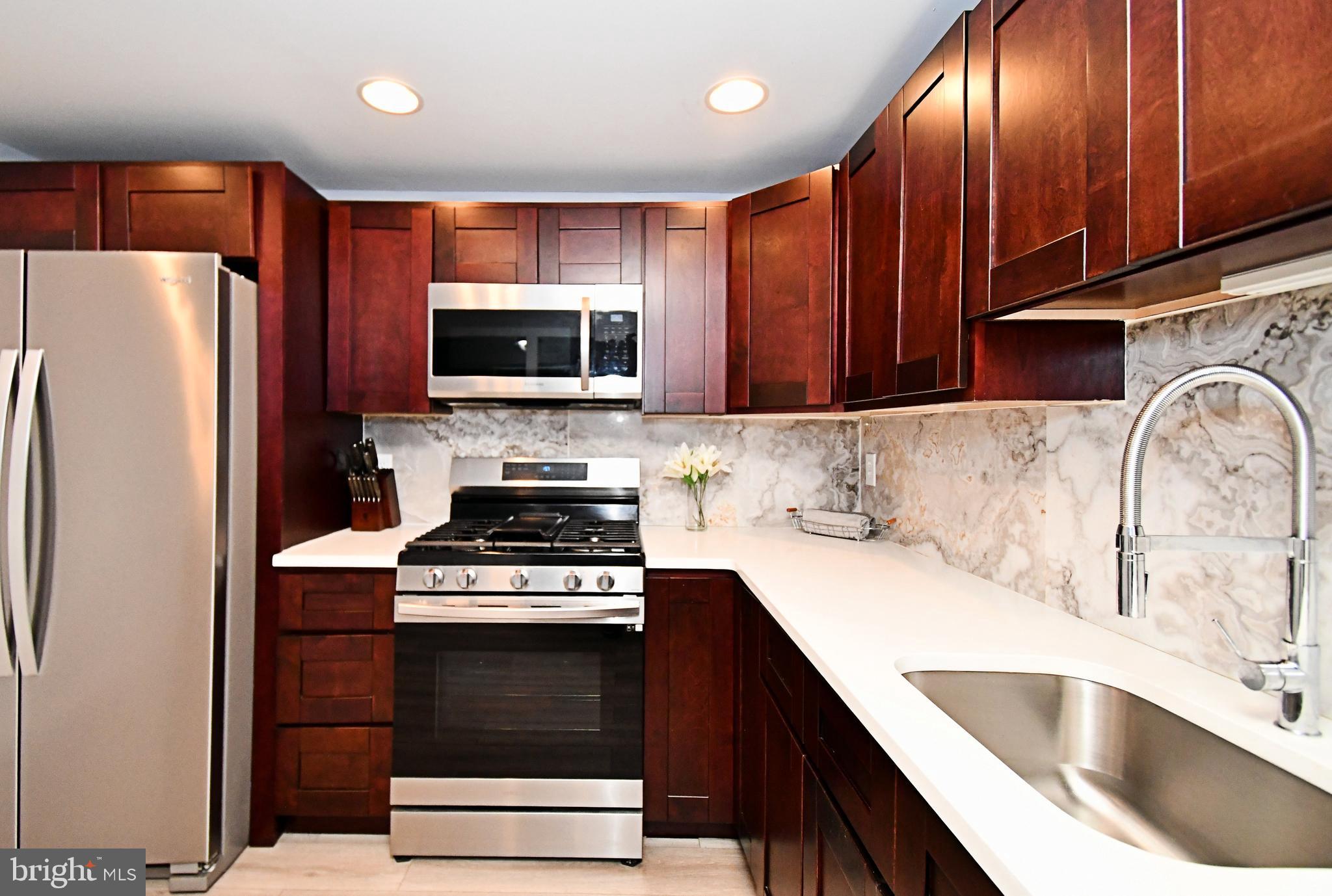 BUSTLETON - Residential