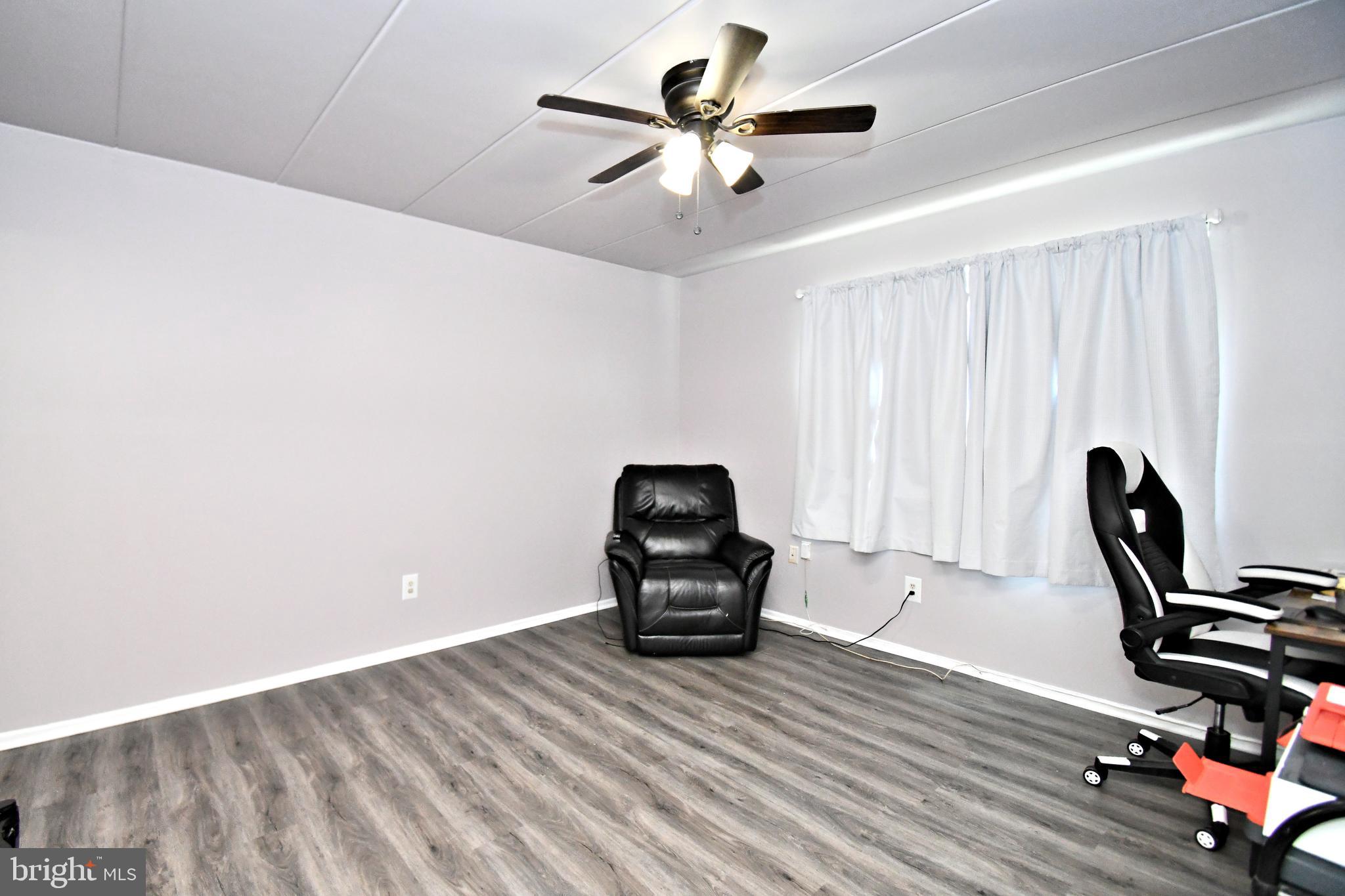 BUSTLETON - Residential