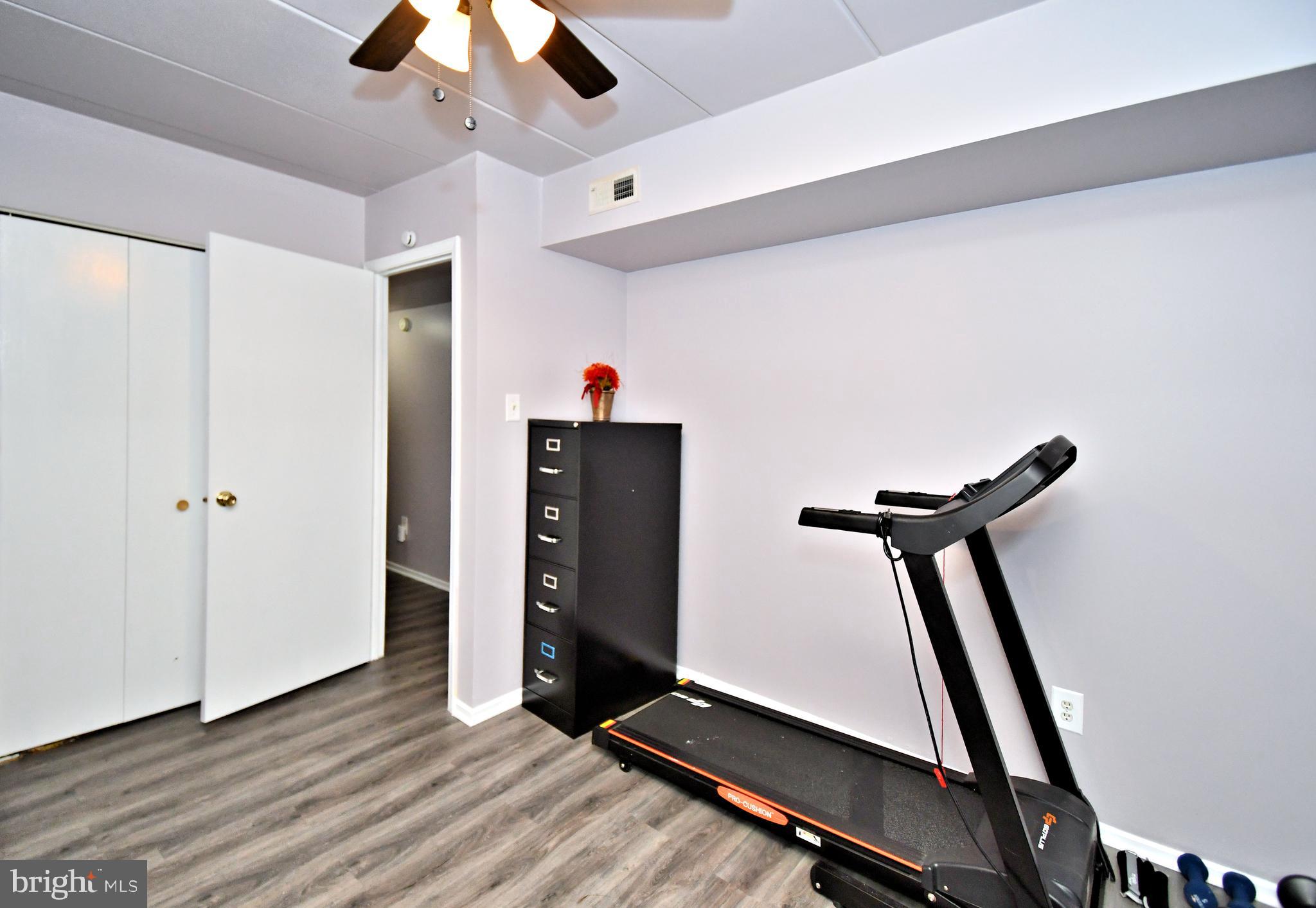 BUSTLETON - Residential