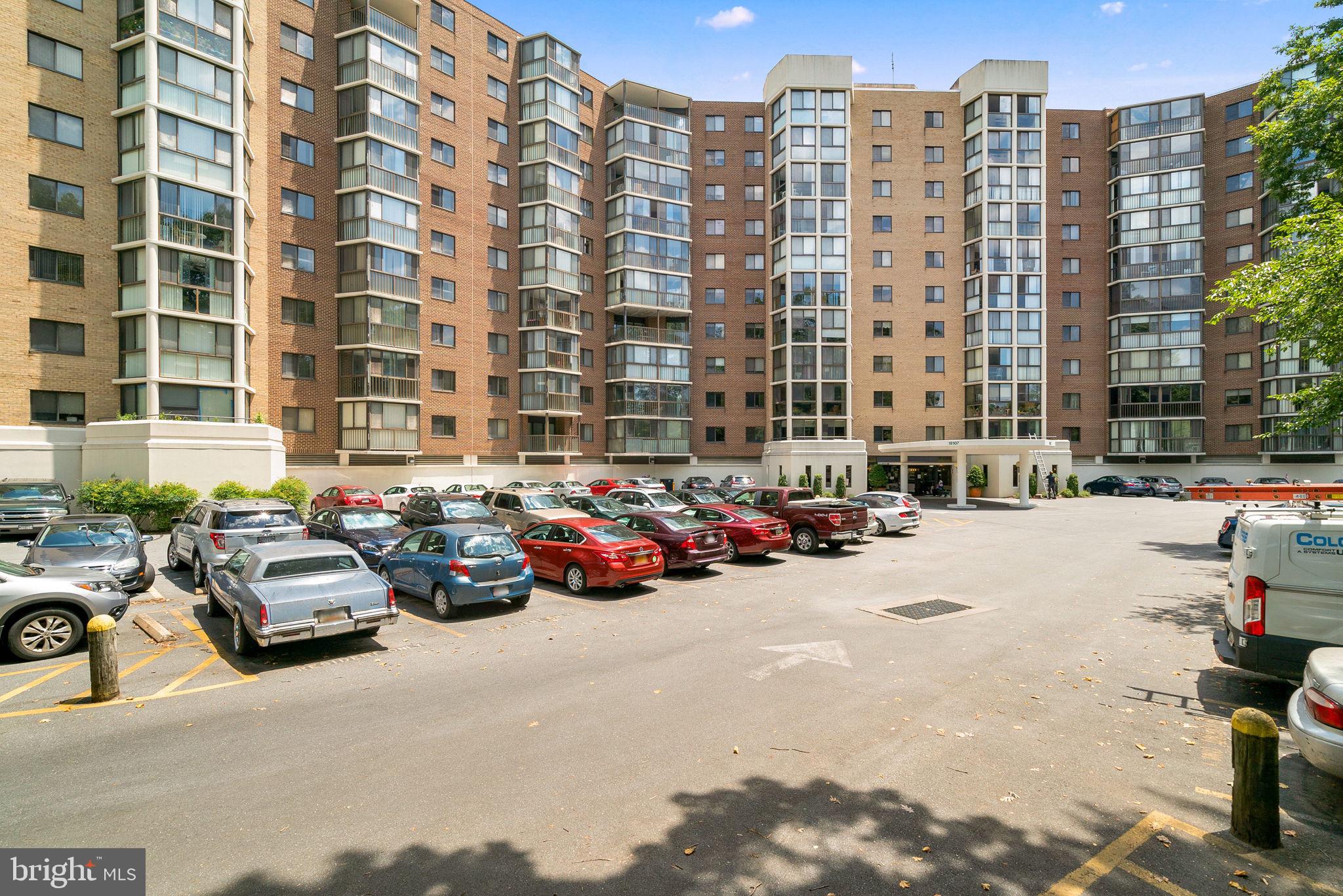 GREENS AT LEISURE WORLD - Residential