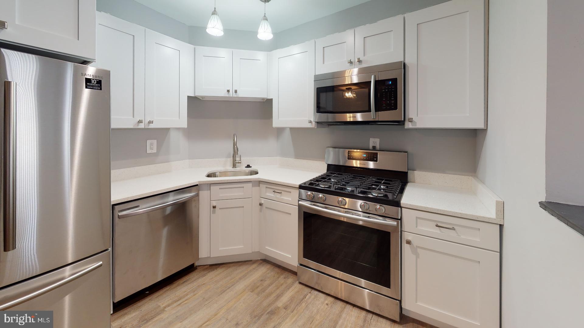 HOLLY PARK - Residential