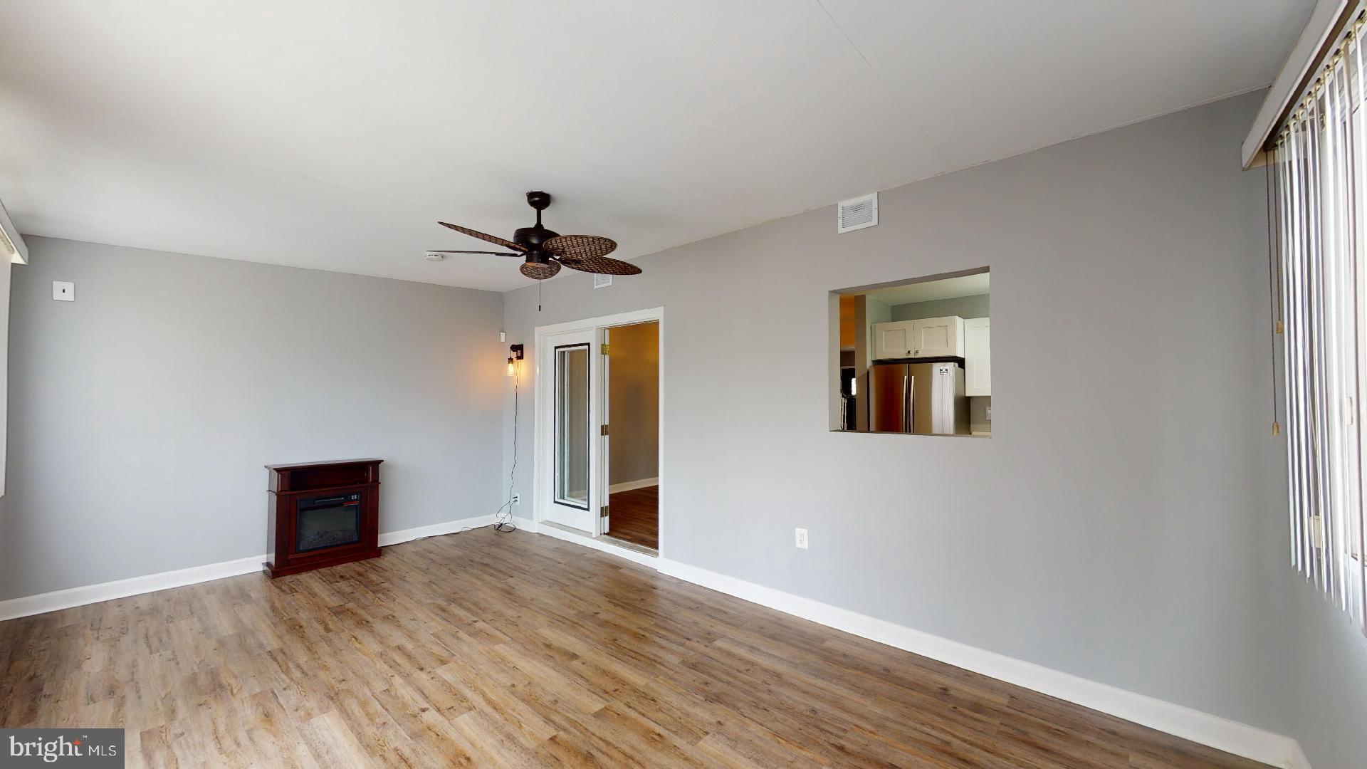 HOLLY PARK - Residential