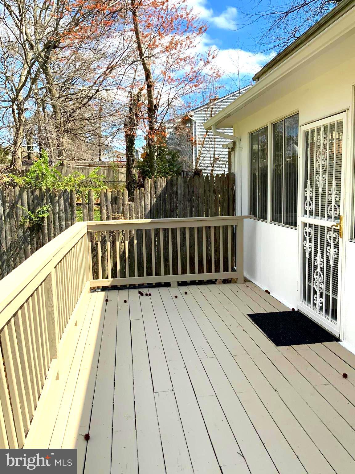 HOLLY PARK - Residential