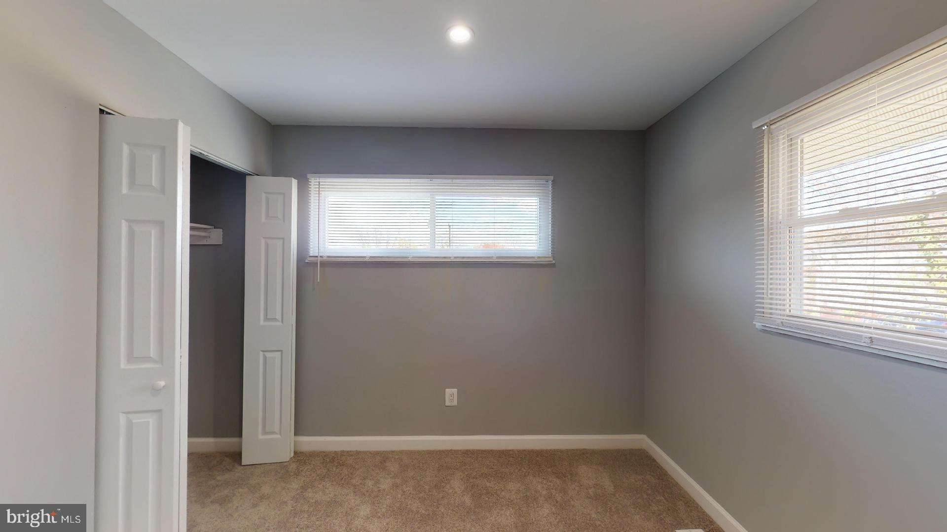 HOLLY PARK - Residential