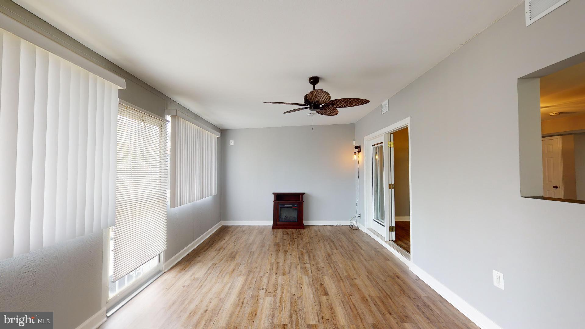 HOLLY PARK - Residential