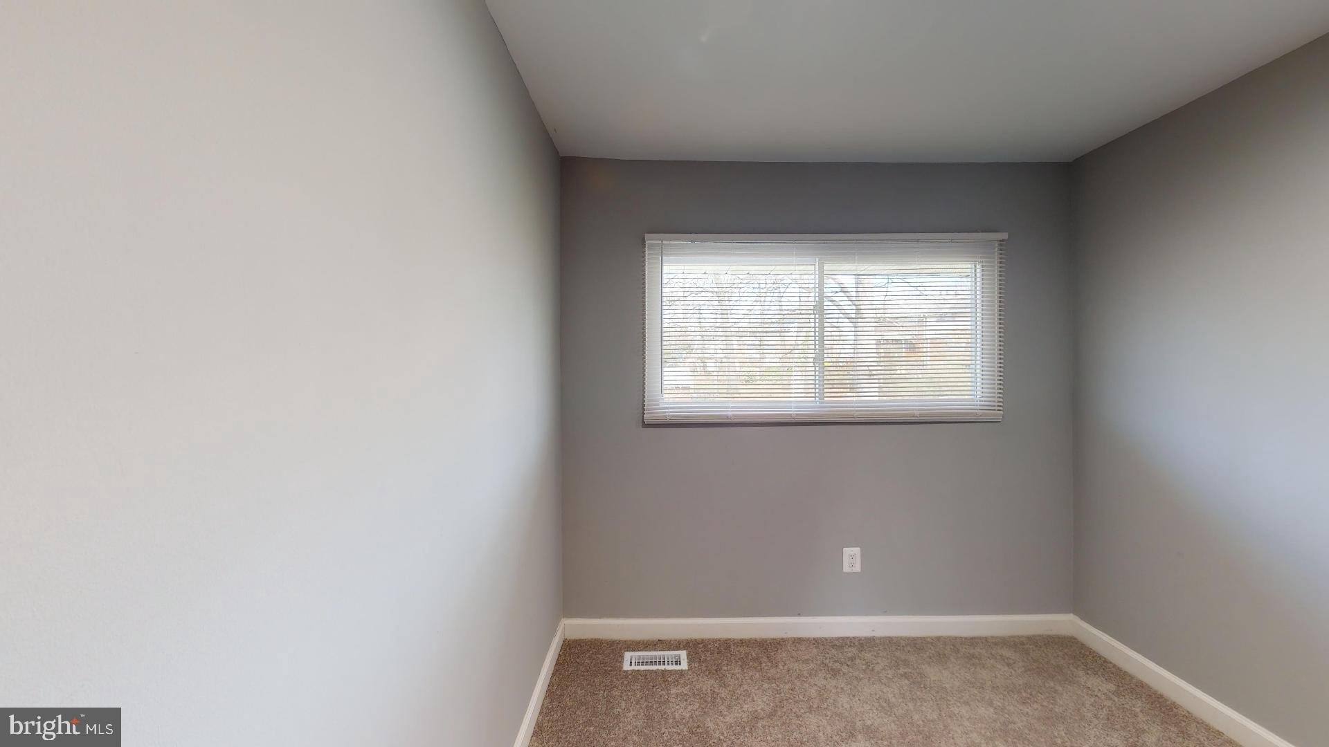 HOLLY PARK - Residential